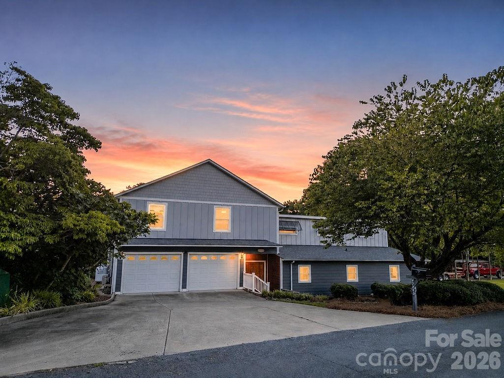 47209 Paradise Lane — Norwood
