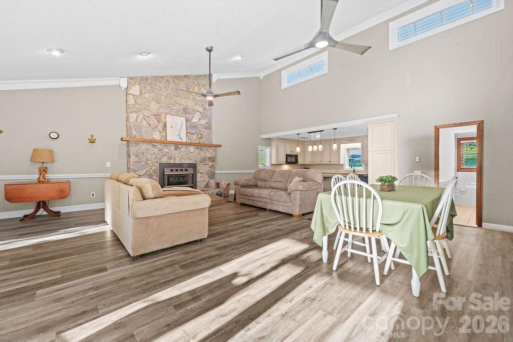 47209 Paradise Lane — Norwood