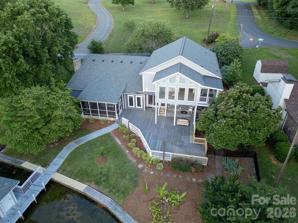47209 Paradise Lane — Norwood