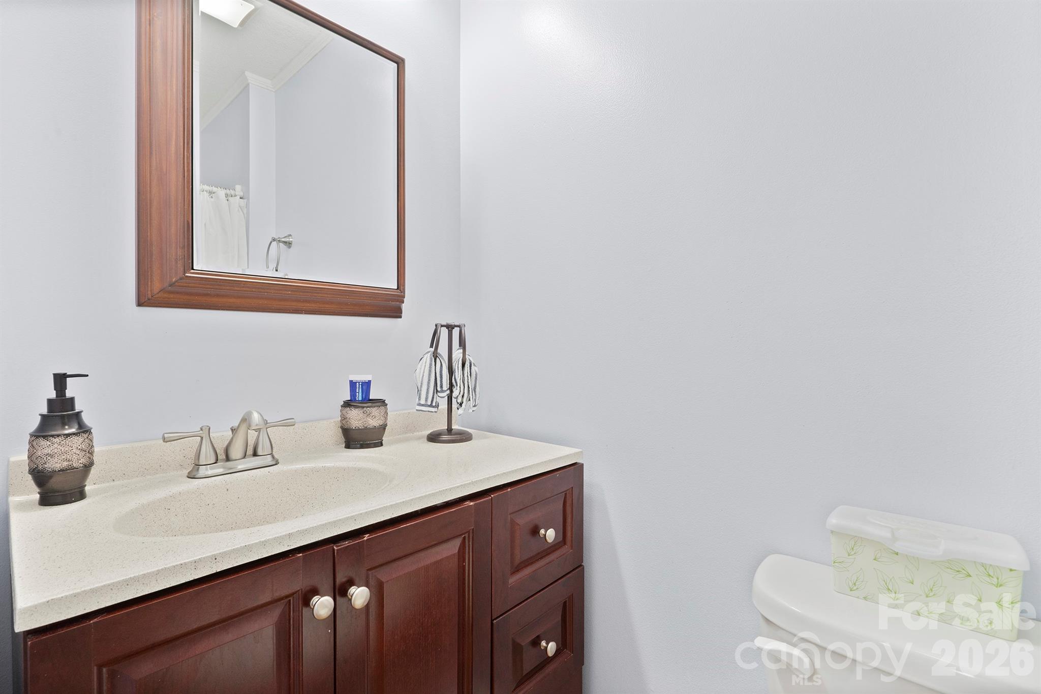 101 Bluebird Lane — Morganton