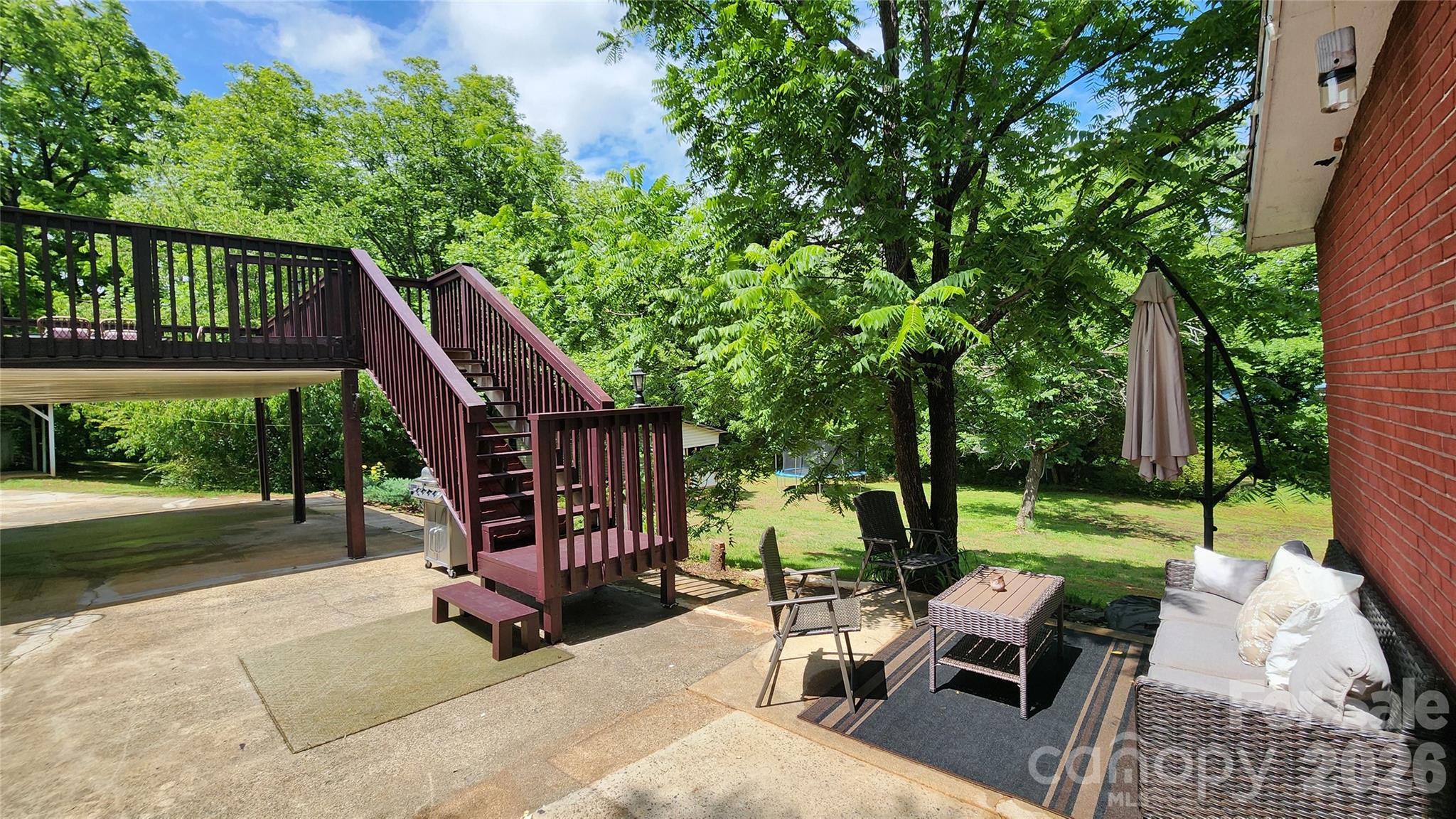 101 Bluebird Lane — Morganton
