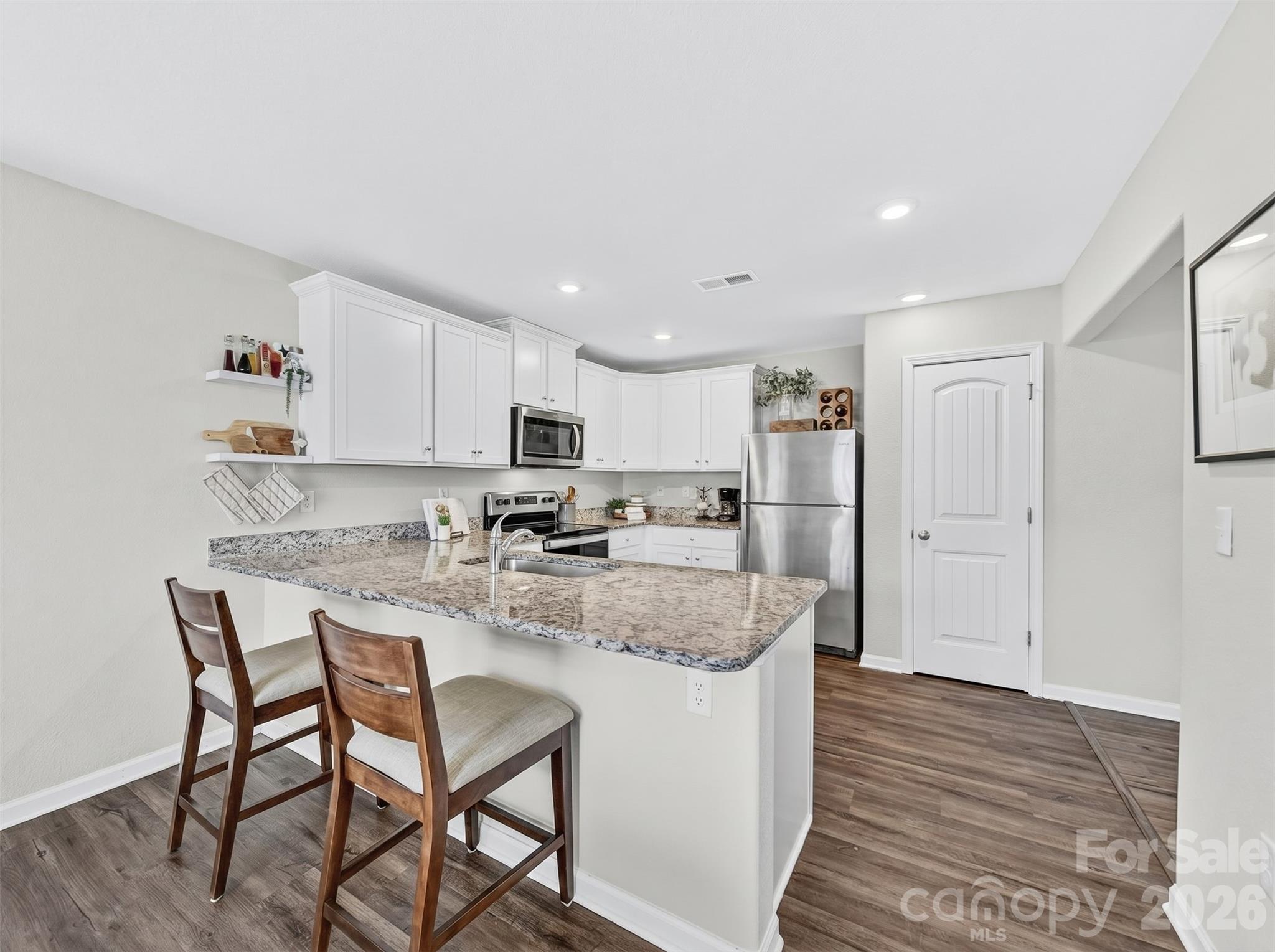 8128 Derby Woods Lane — Charlotte