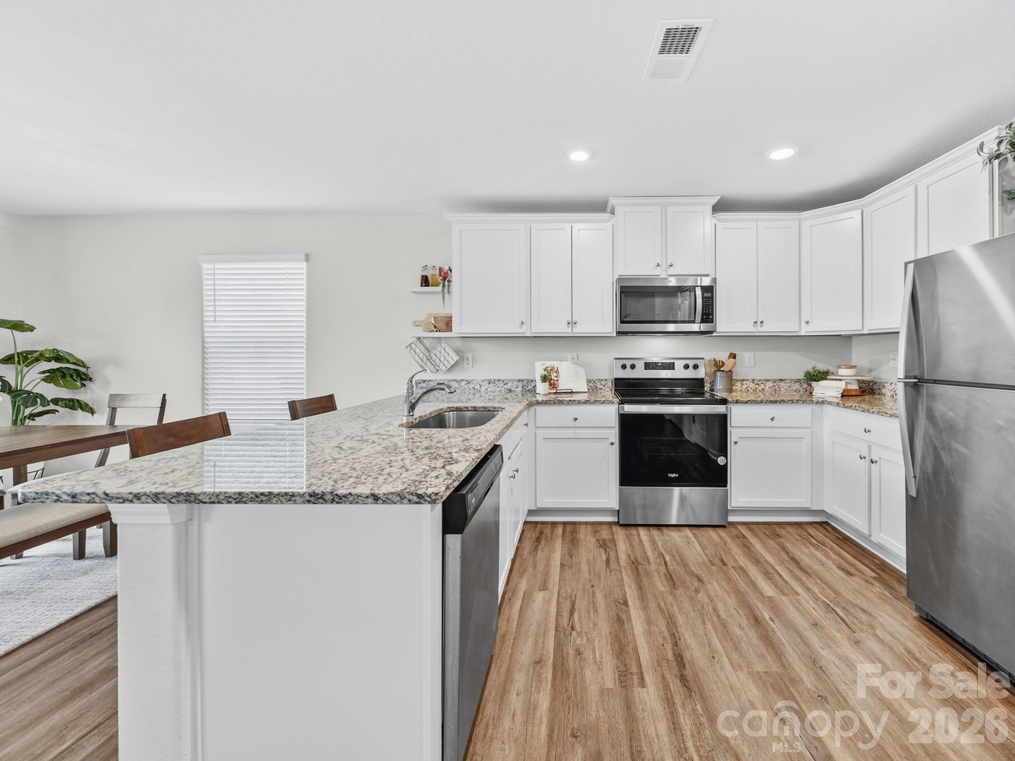 8128 Derby Woods Lane — Charlotte