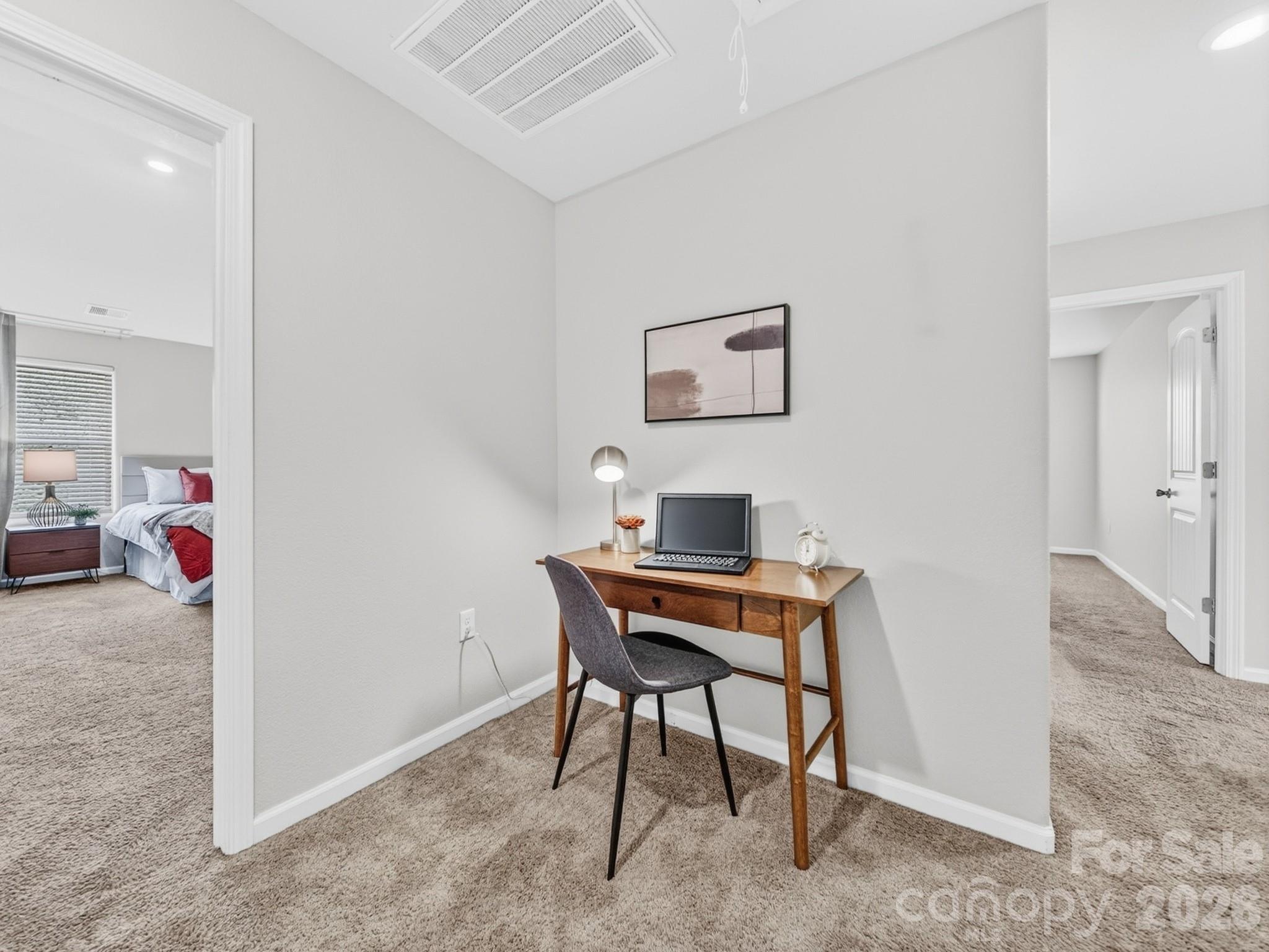 8128 Derby Woods Lane — Charlotte