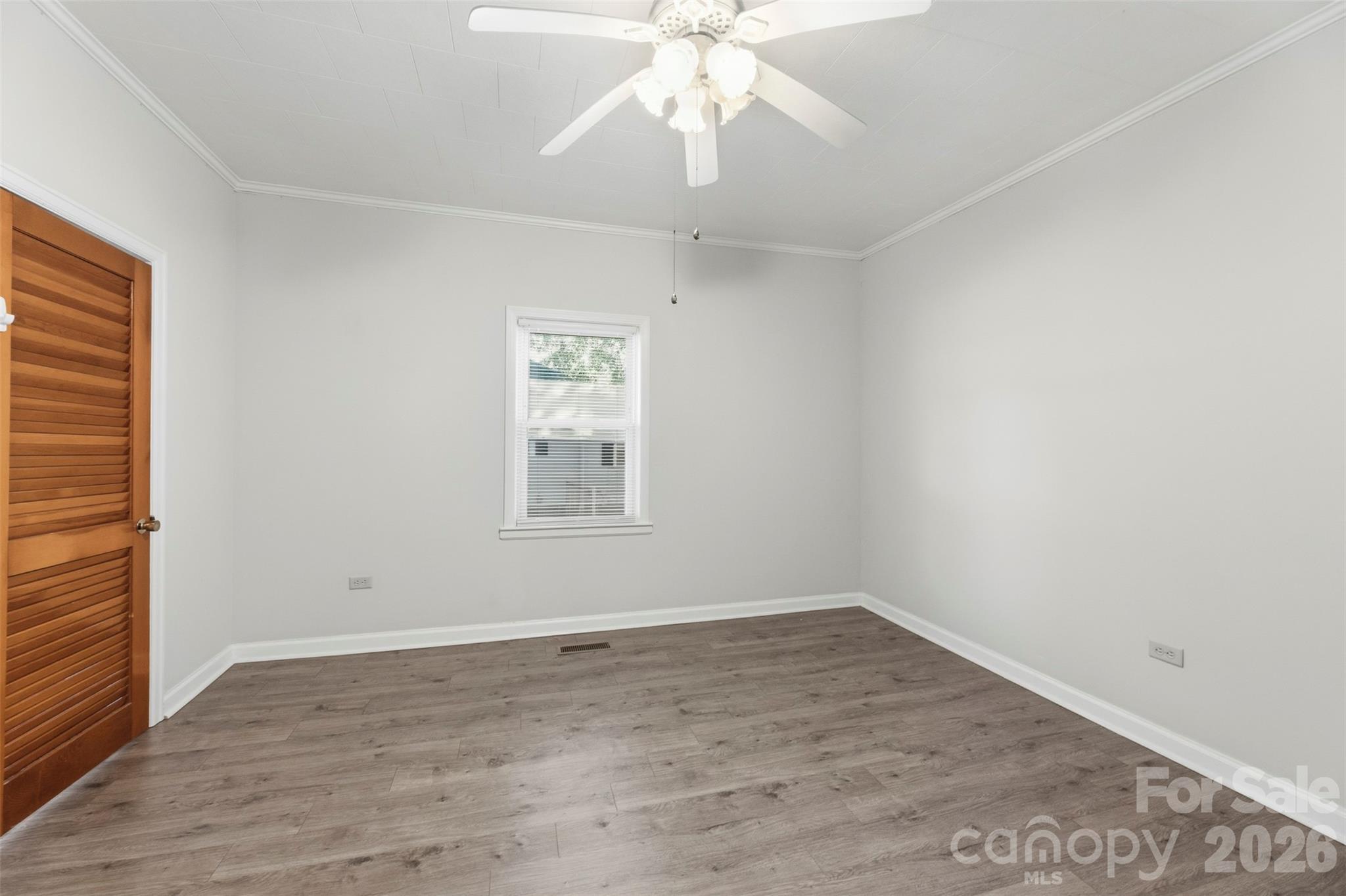 204 Hampshire Lane — Clover