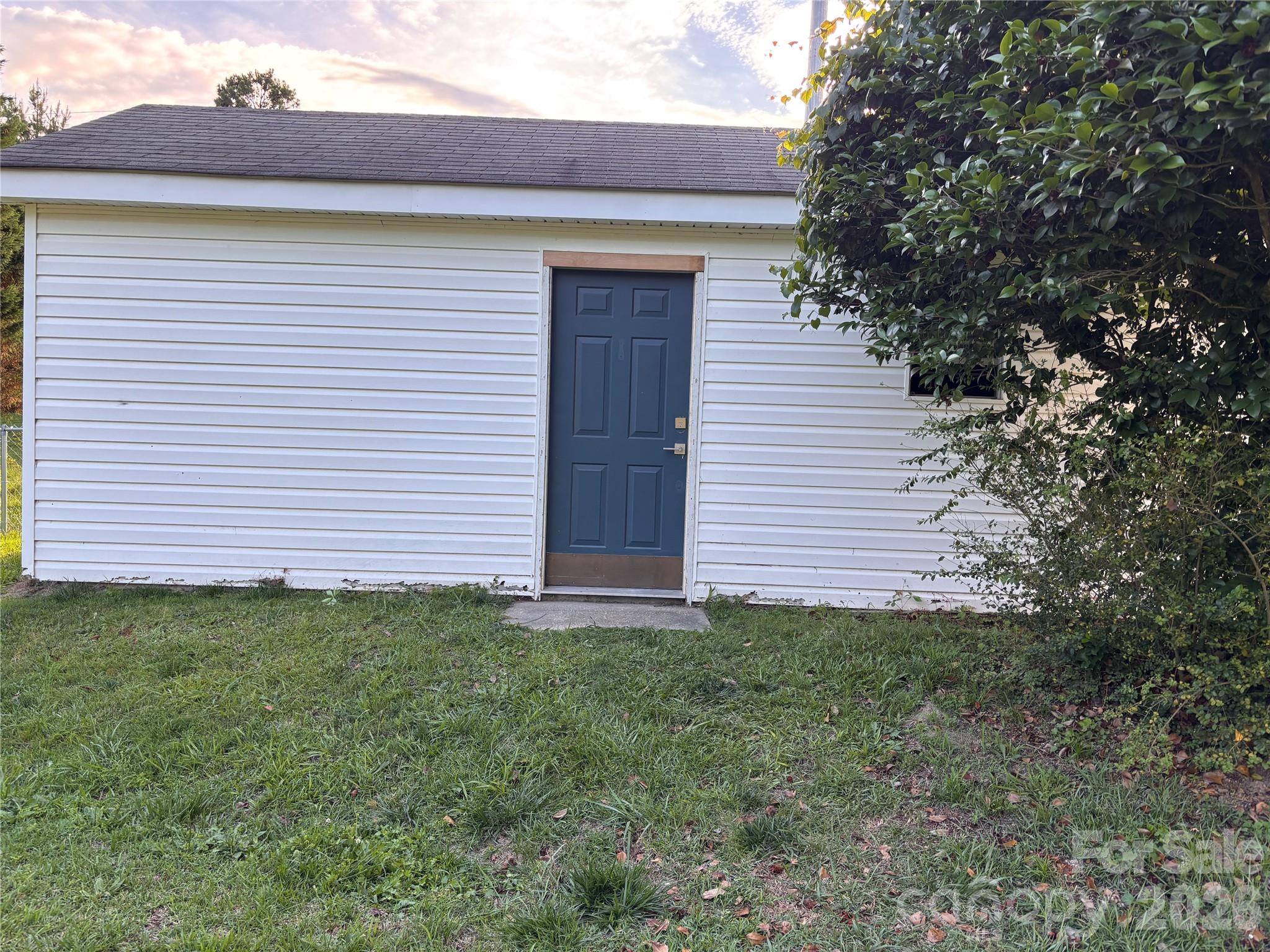 204 Hampshire Lane — Clover