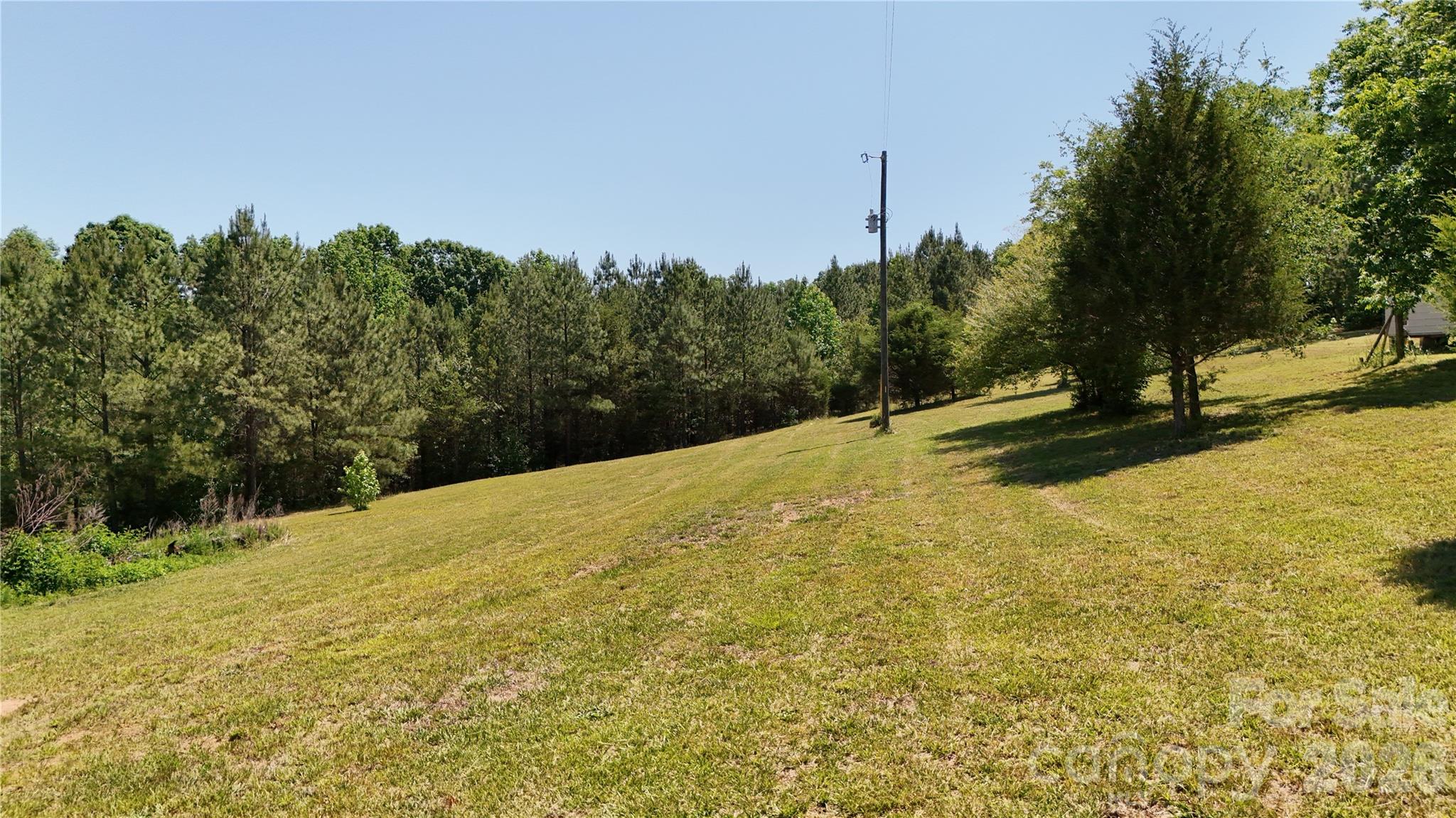 365 Guernsey Lane — Roebuck