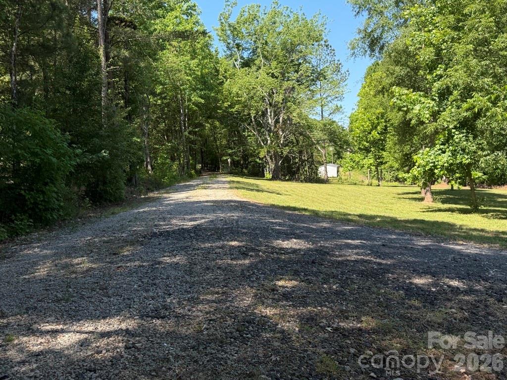 365 Guernsey Lane — Roebuck
