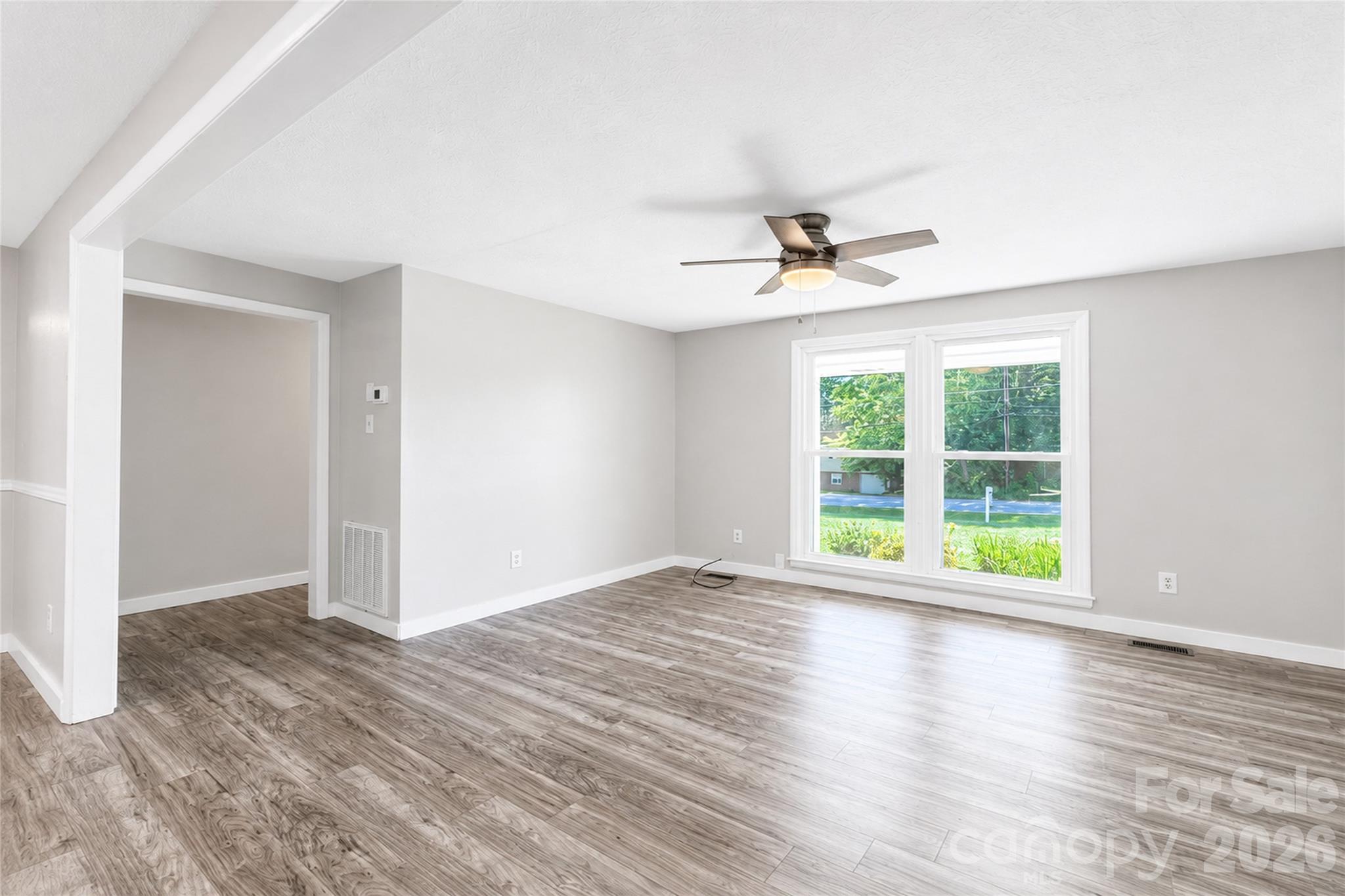 2121 24th Street NE — Hickory
