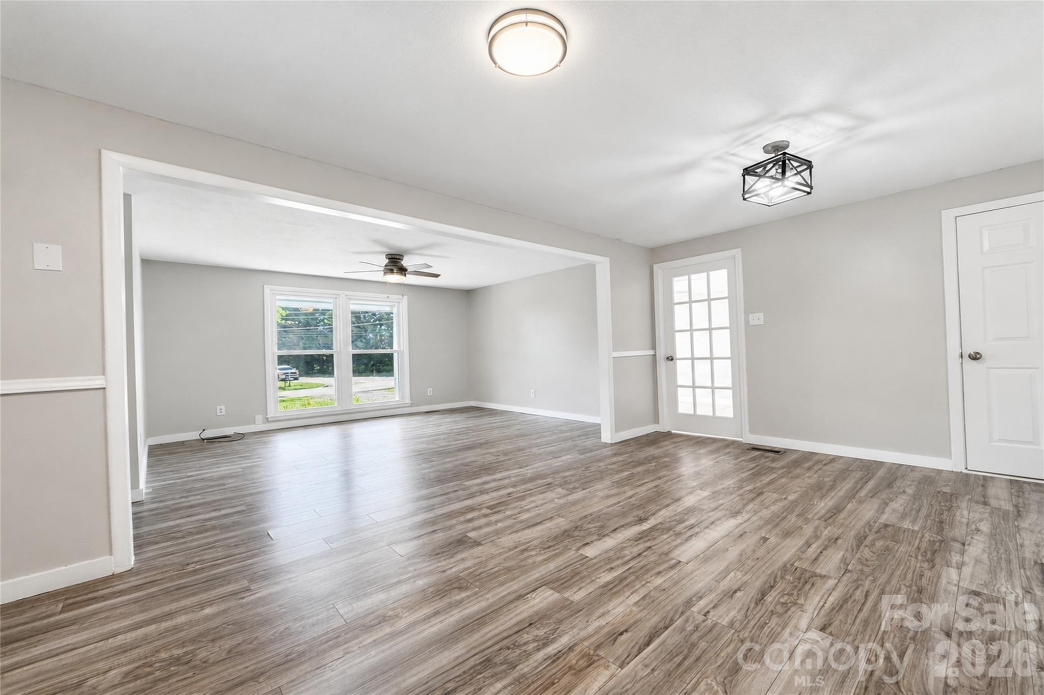 2121 24th Street NE — Hickory