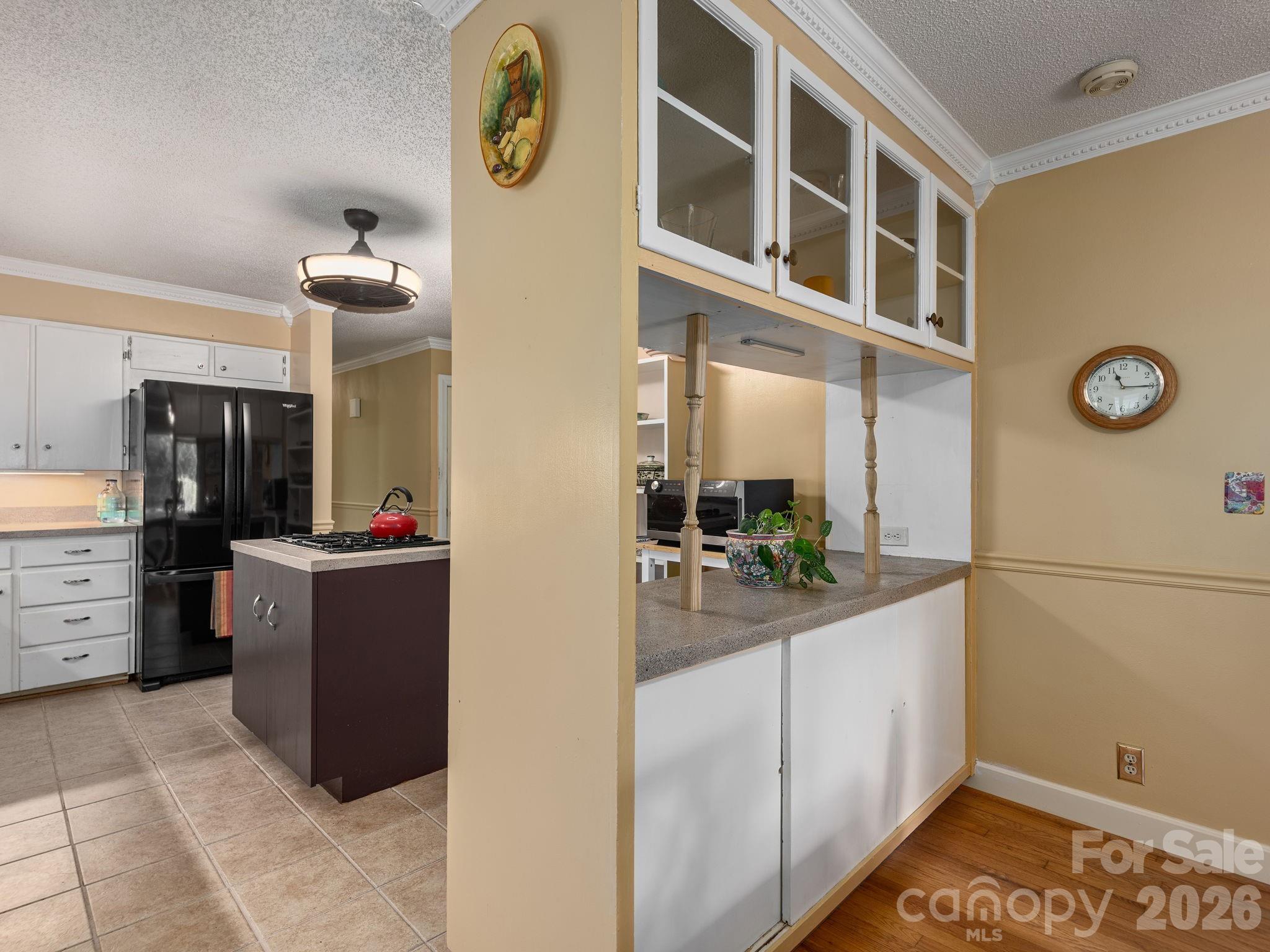 112 Lyndale Road — Hendersonville