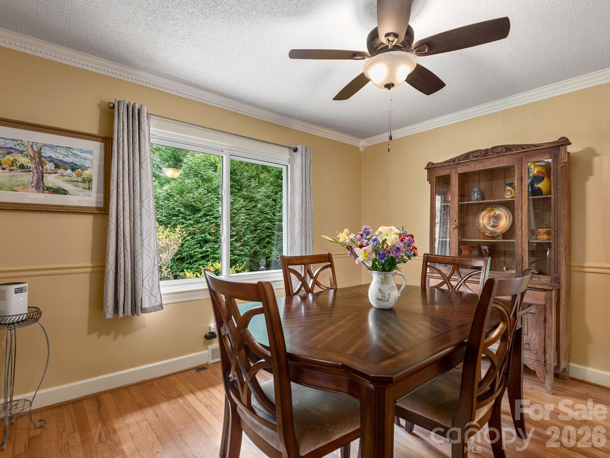 112 Lyndale Road — Hendersonville