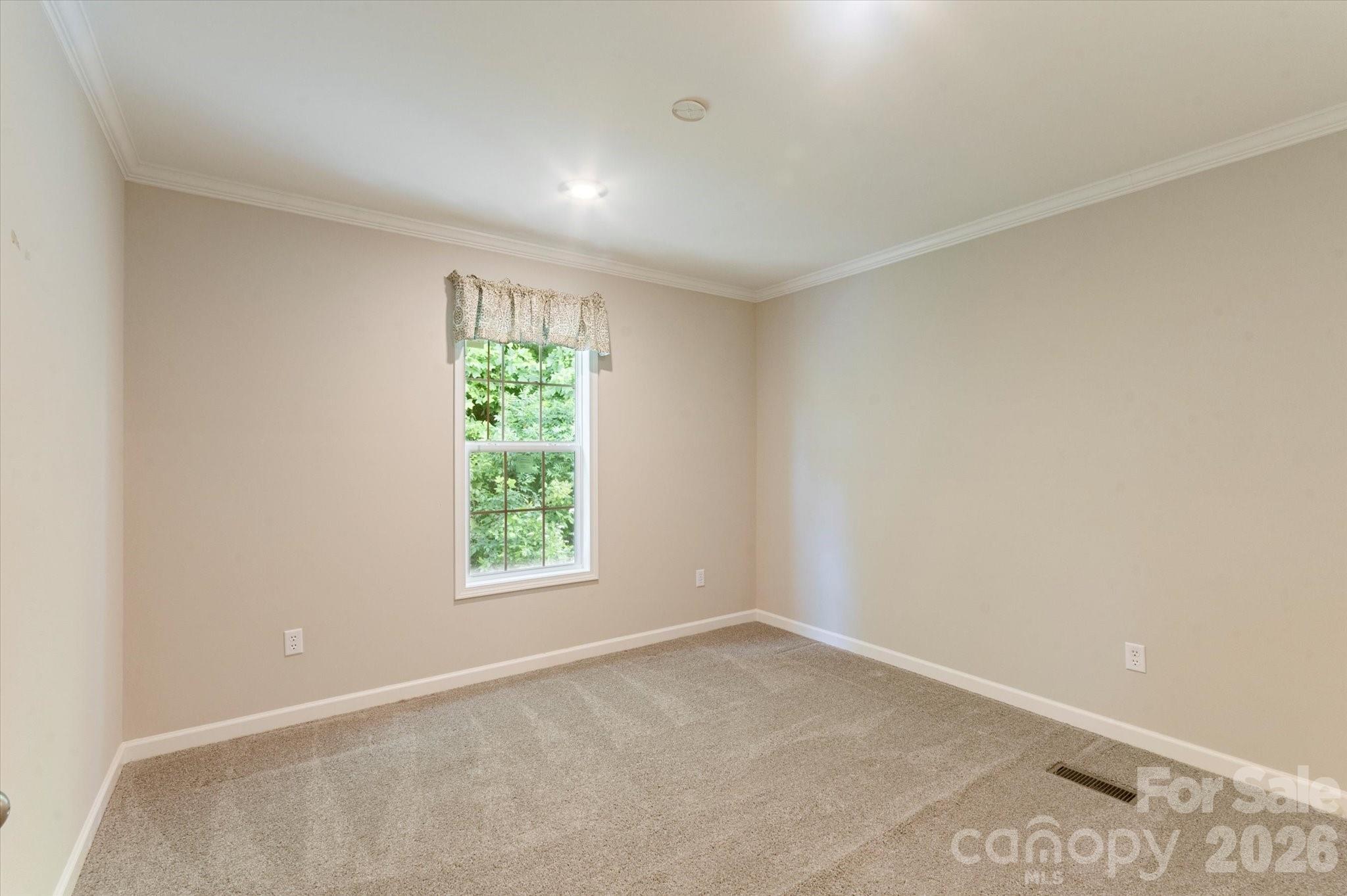 1060 Pickens Highway — Rosman