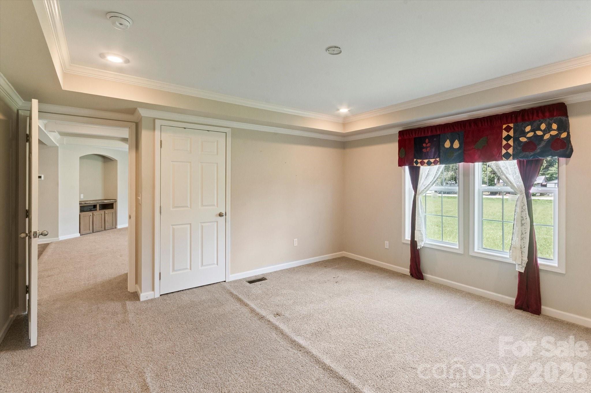 1060 Pickens Highway — Rosman