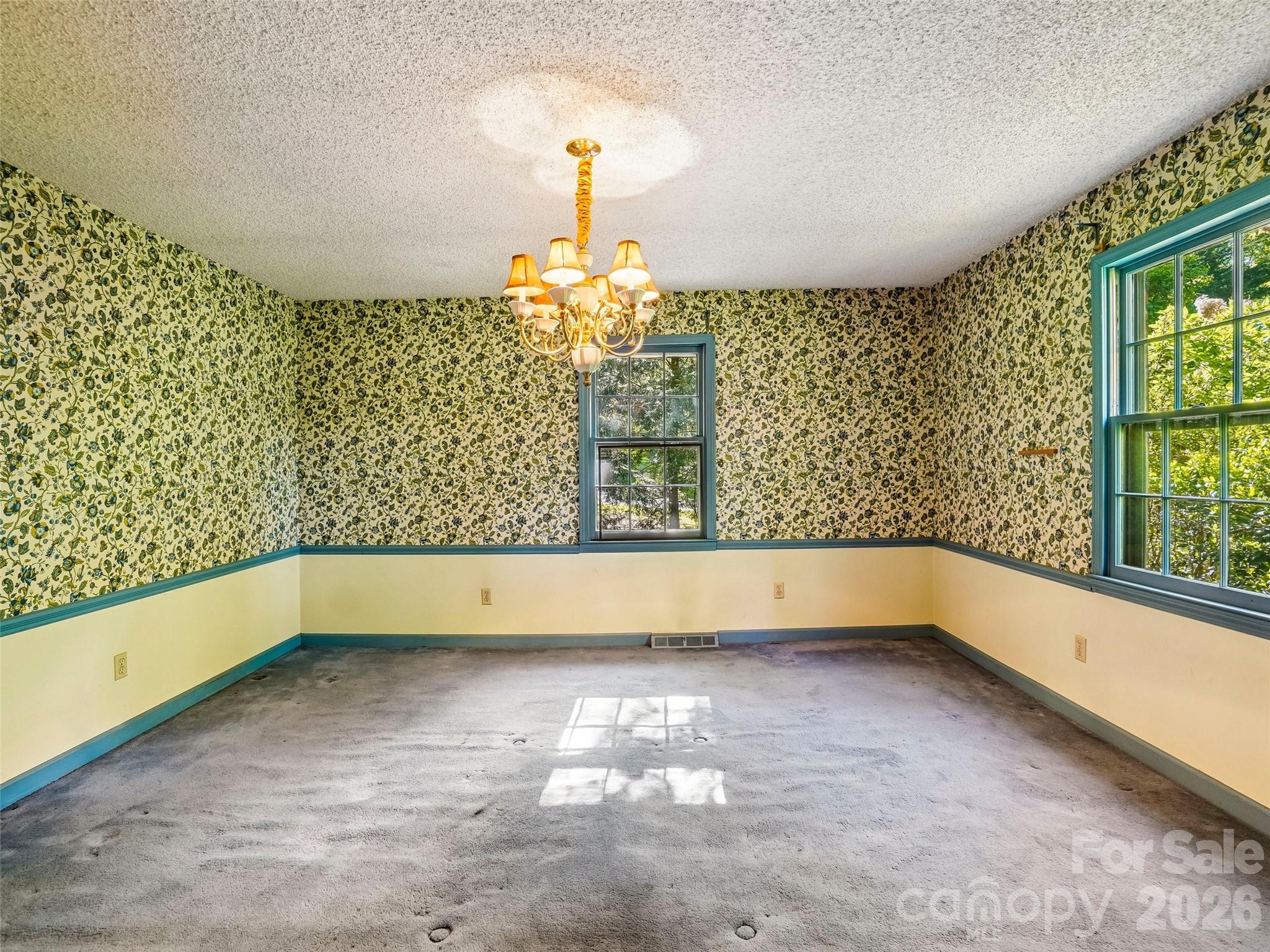 114 Overlook Road — Asheville