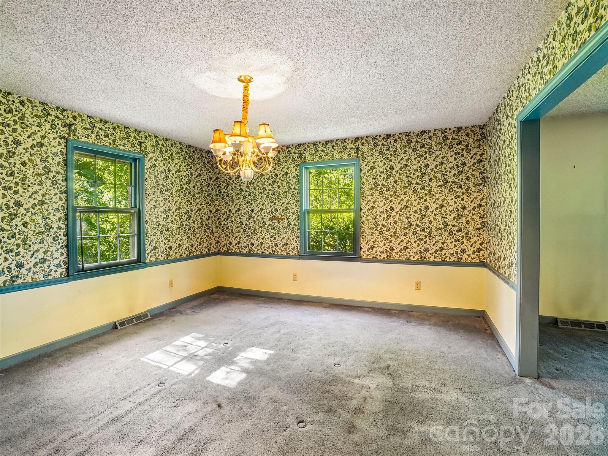 114 Overlook Road — Asheville