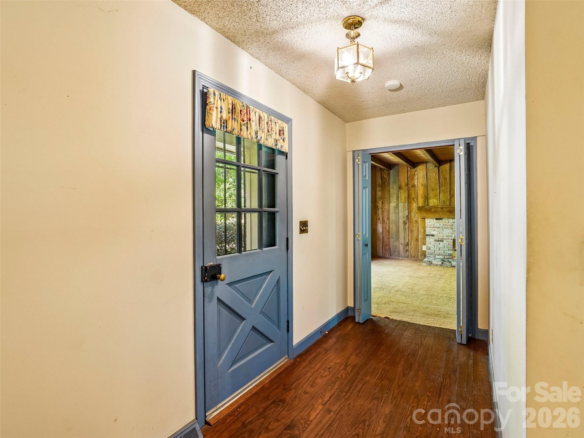 114 Overlook Road — Asheville