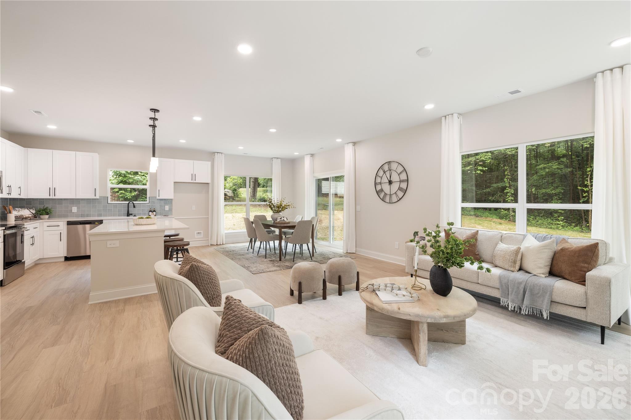 6206 Linda Vista Lane — Charlotte