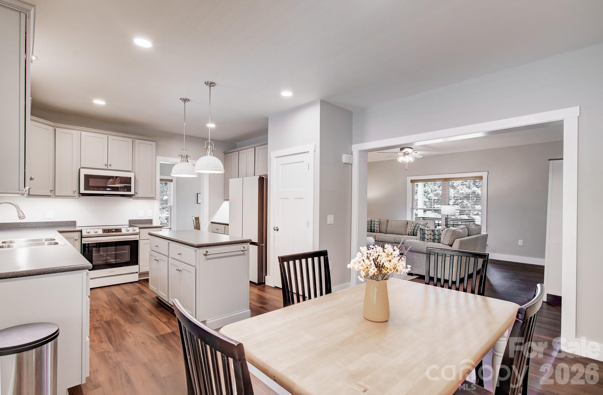 182 Ellerslie Acre None — Hendersonville