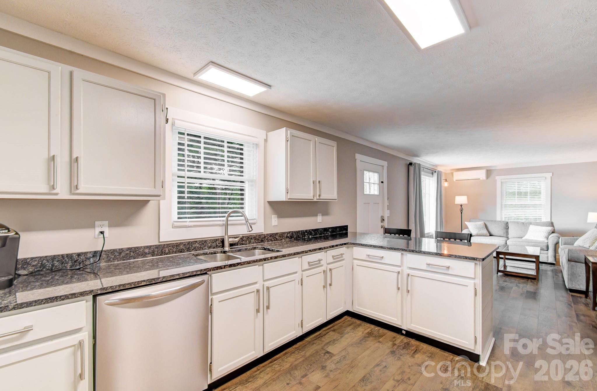 182 Ellerslie Acre None — Hendersonville