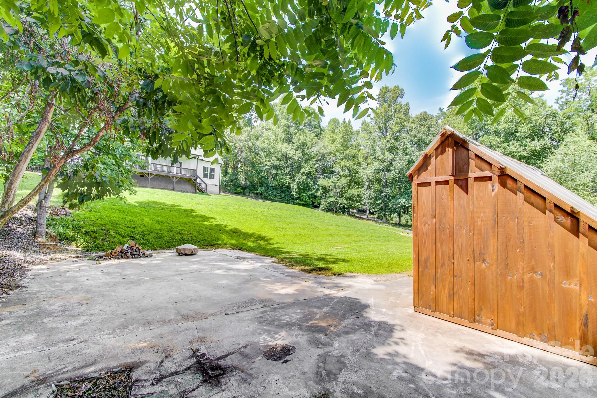 182 Ellerslie Acre None — Hendersonville