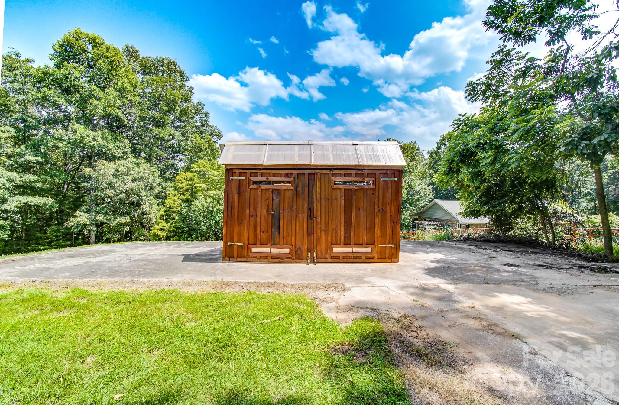 182 Ellerslie Acre None — Hendersonville
