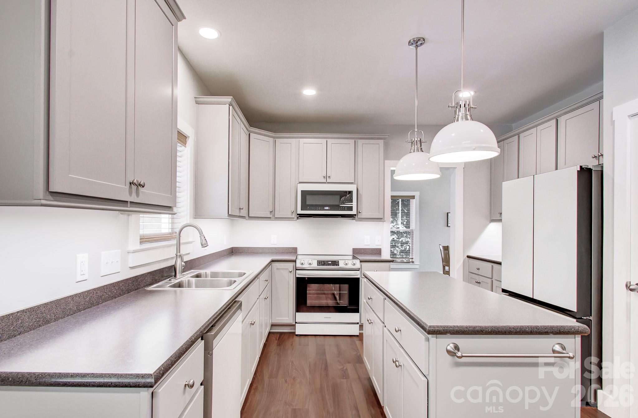 182 Ellerslie Acre None — Hendersonville