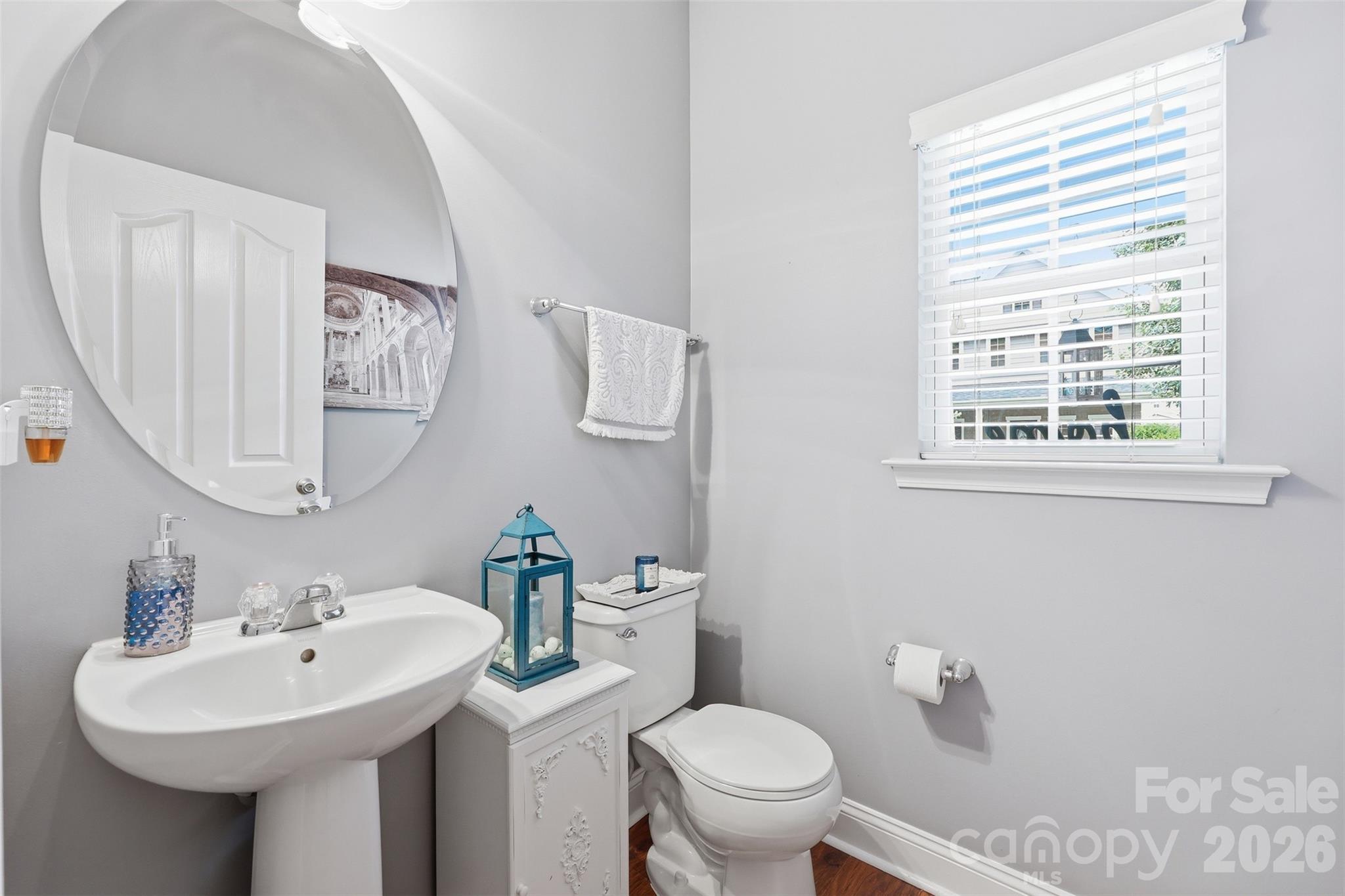 16150 Spruell Street — Huntersville