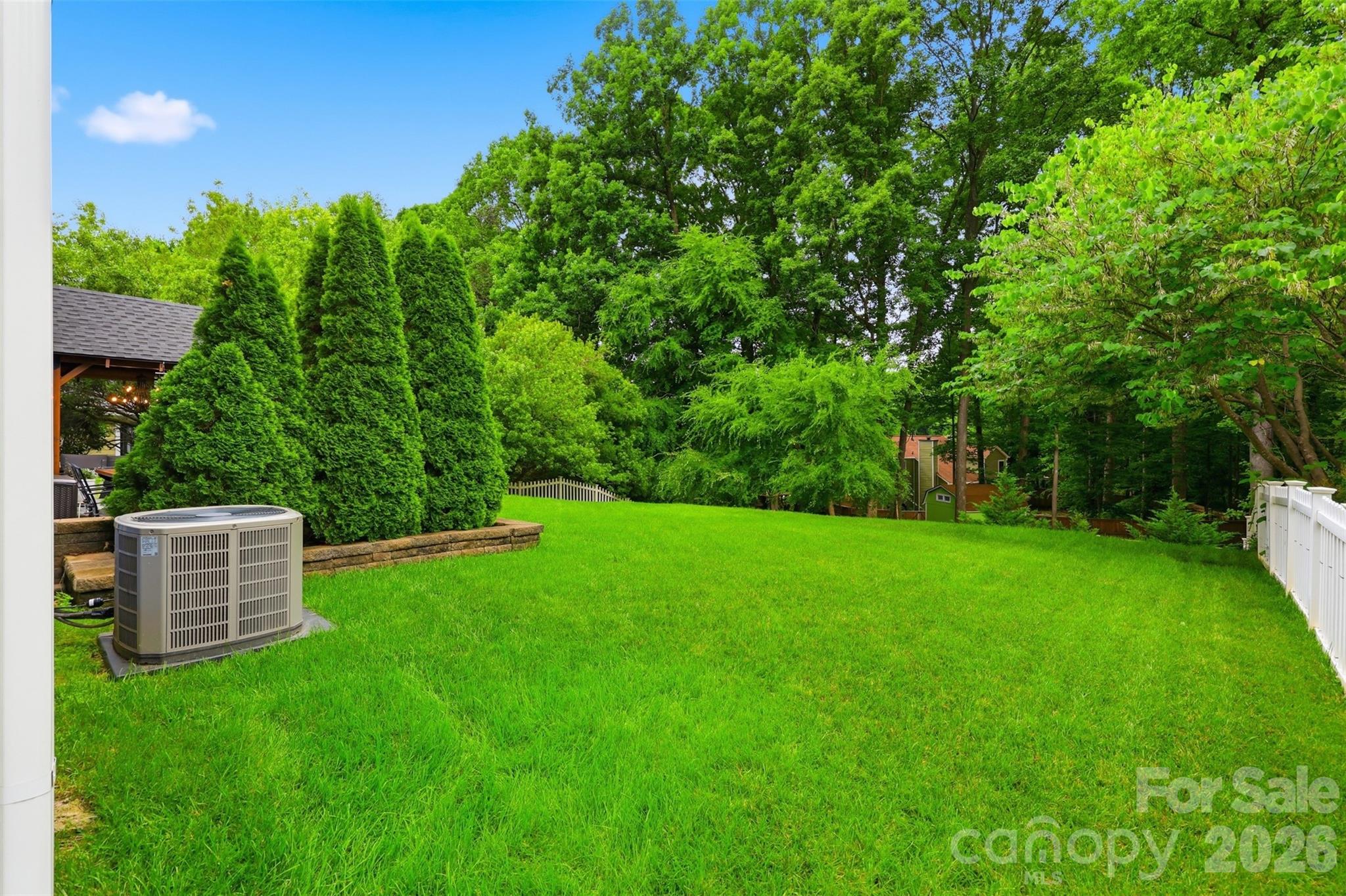 16150 Spruell Street — Huntersville