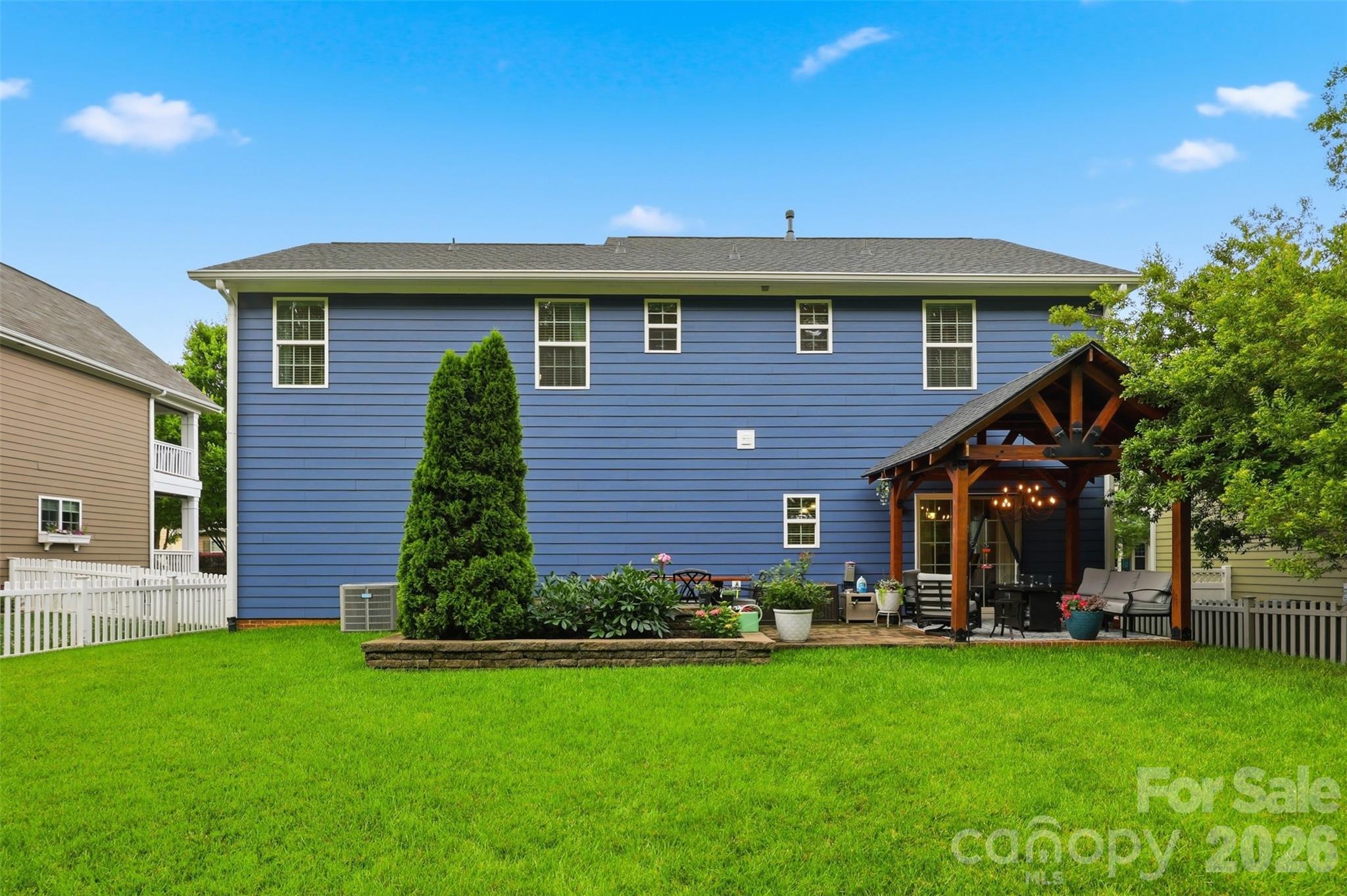 16150 Spruell Street — Huntersville