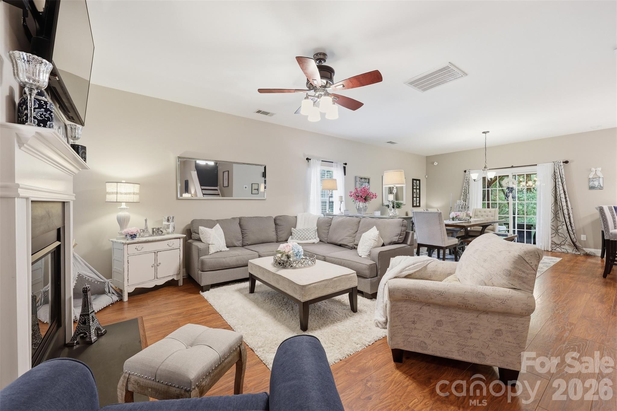 16150 Spruell Street — Huntersville