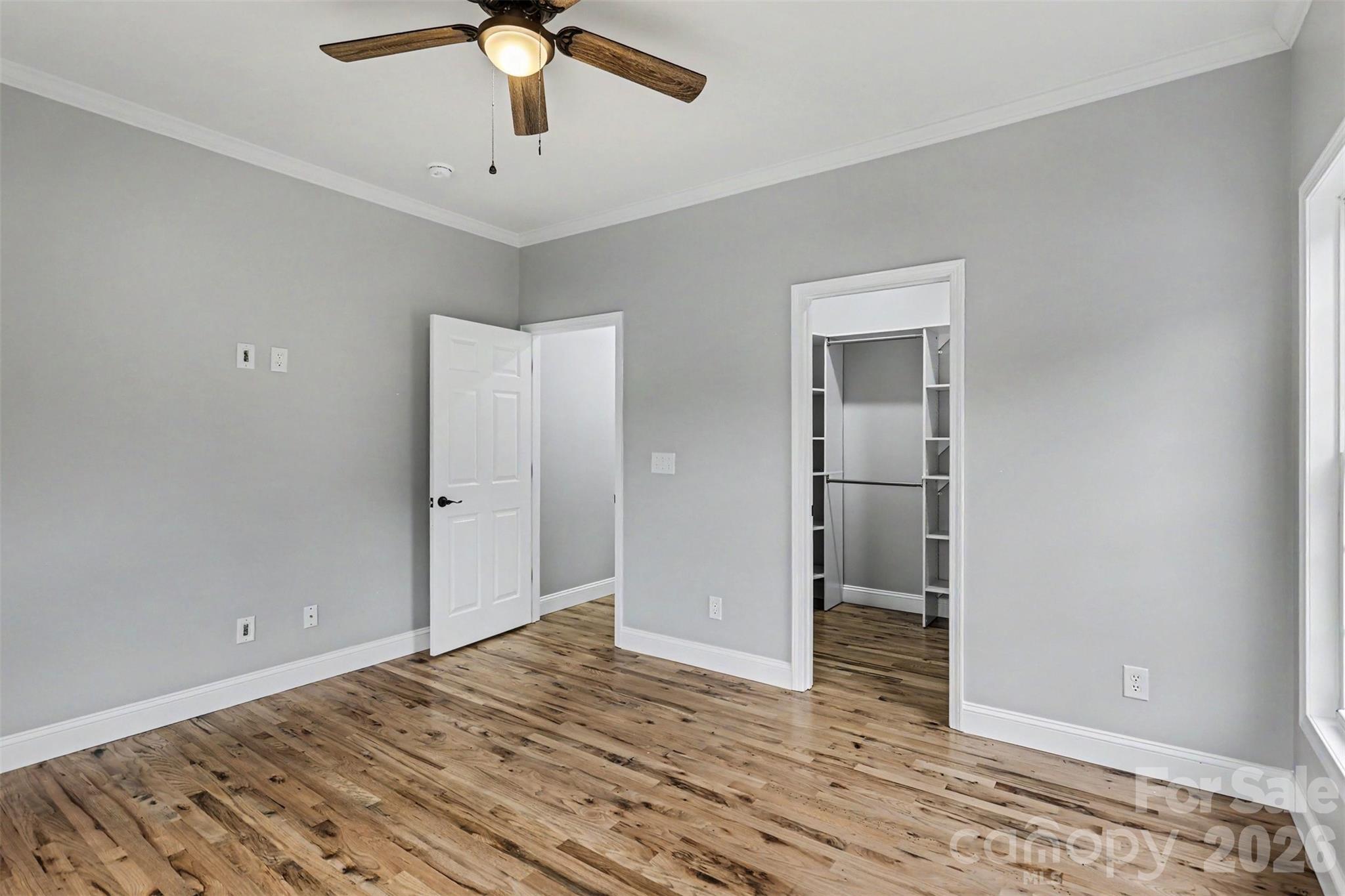 1060 Moss Lake Drive — Clover
