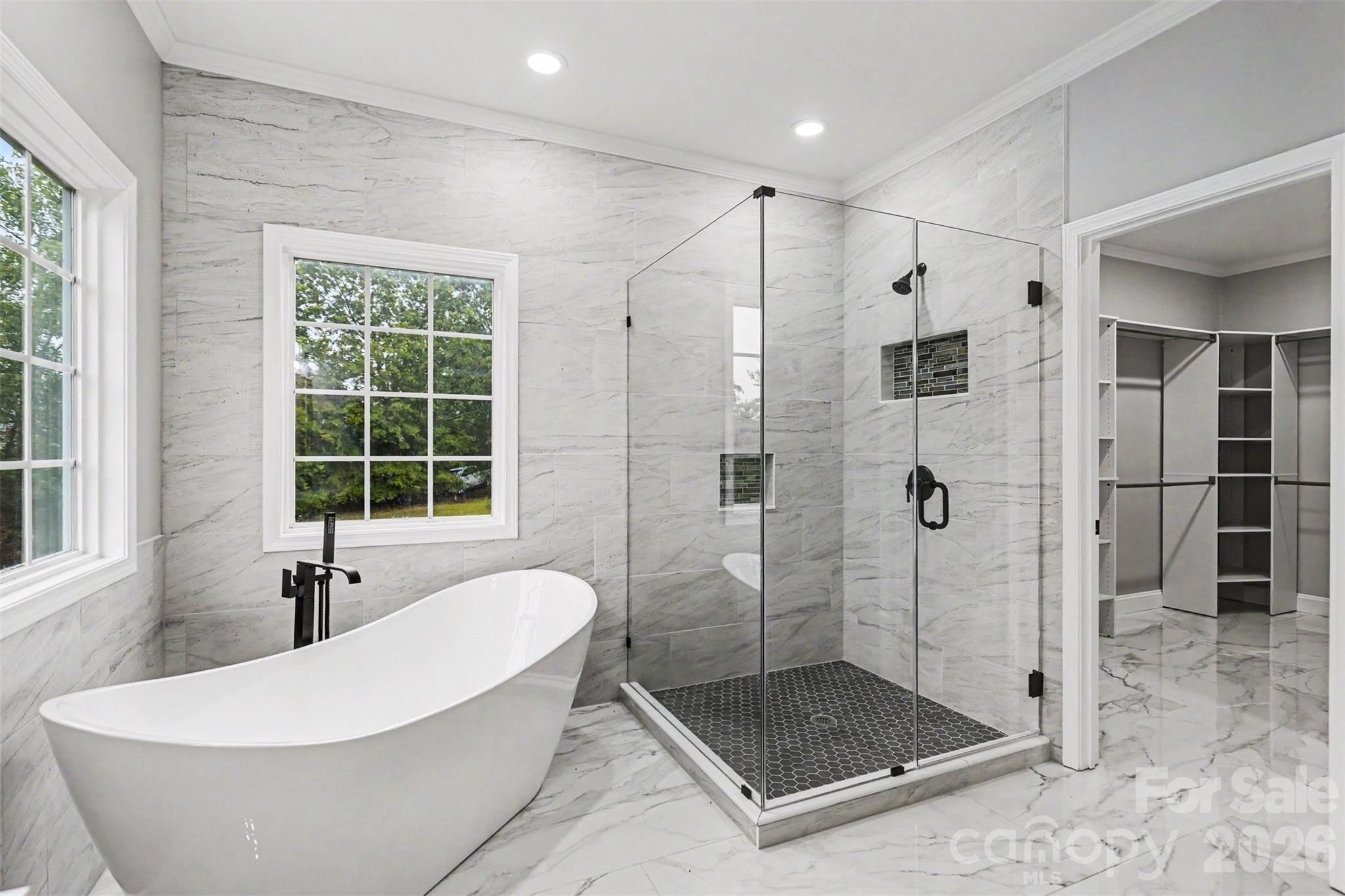 1060 Moss Lake Drive — Clover