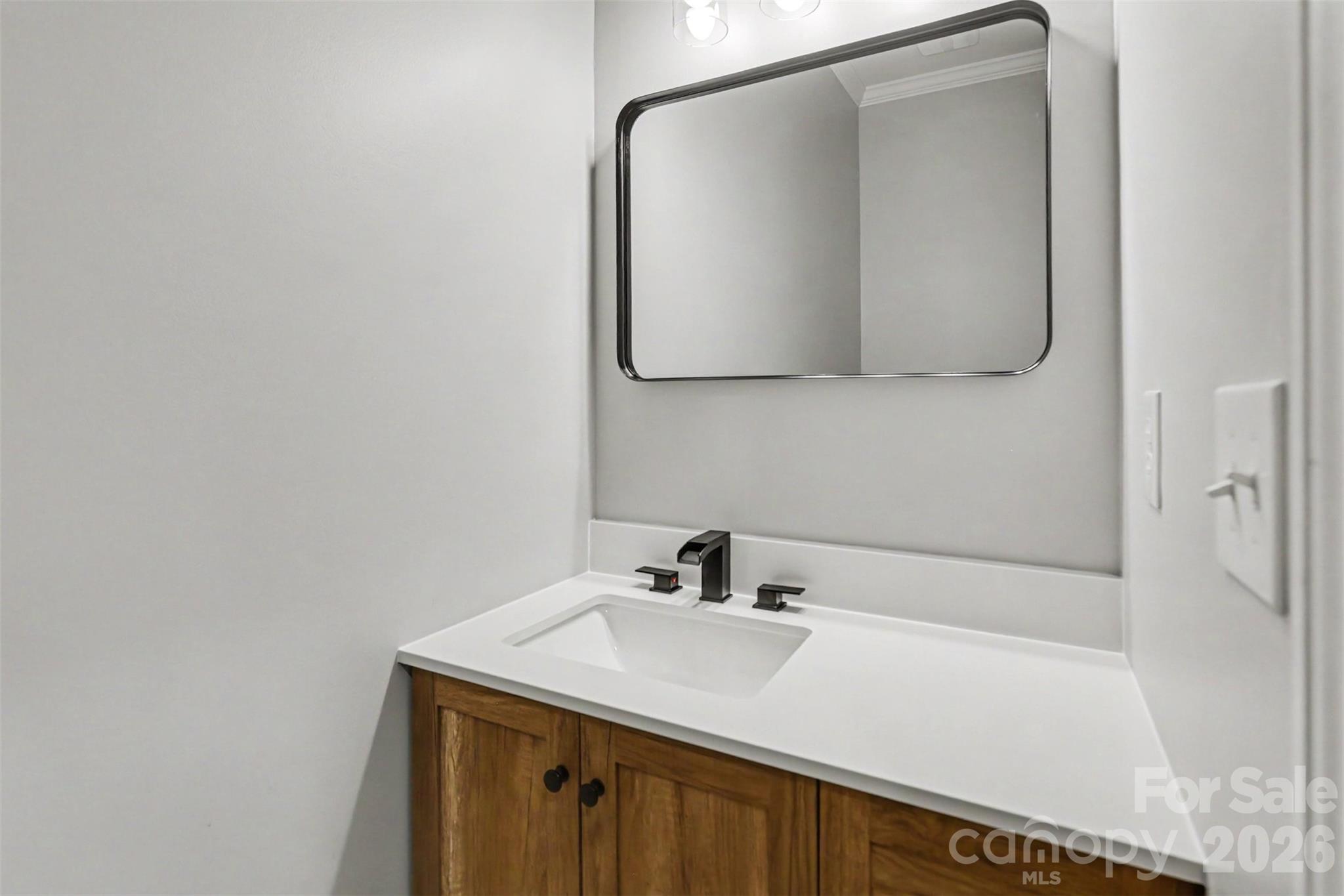 1060 Moss Lake Drive — Clover