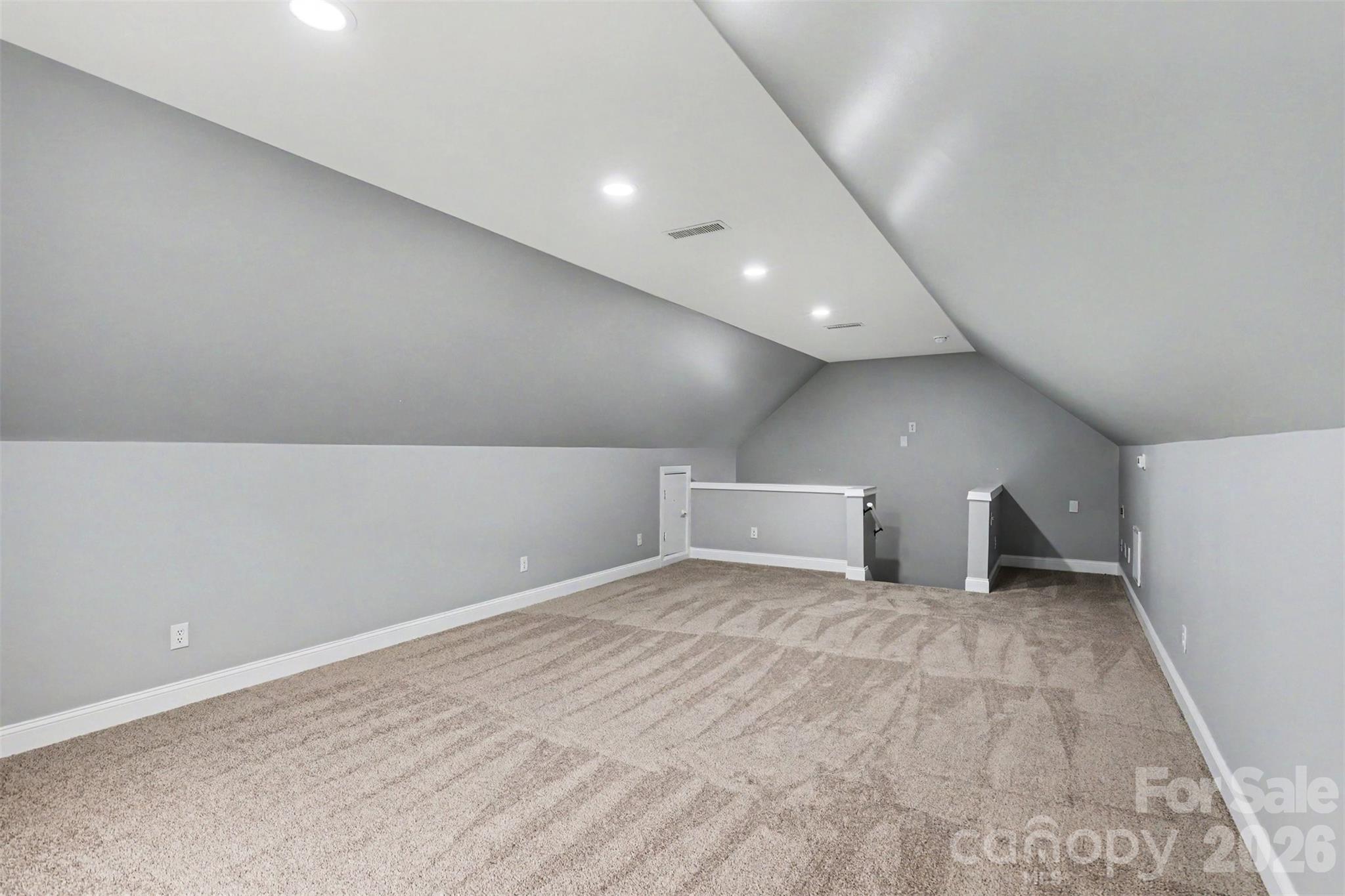 1060 Moss Lake Drive — Clover
