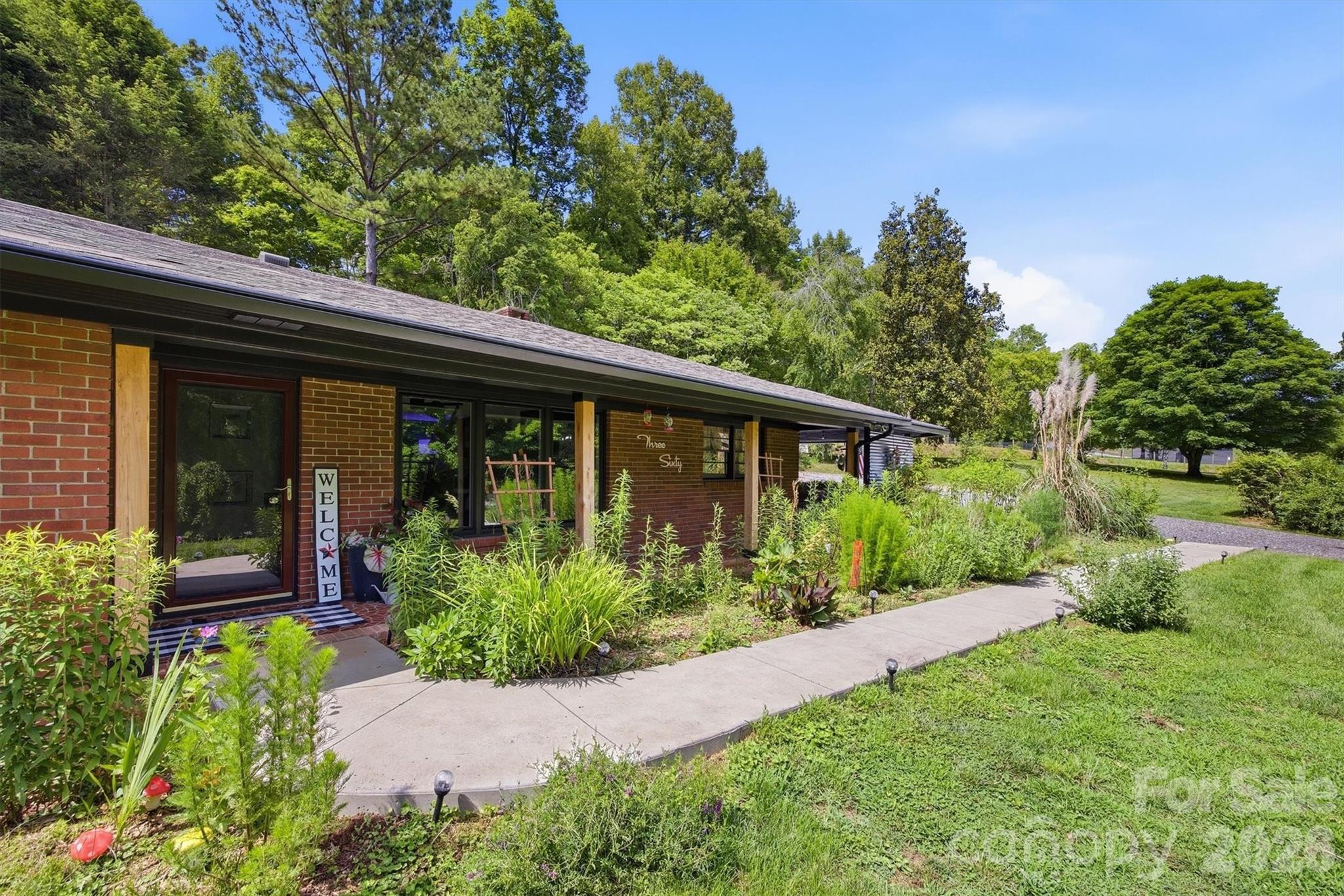 360 Johnson Caldwell Road — Boomer