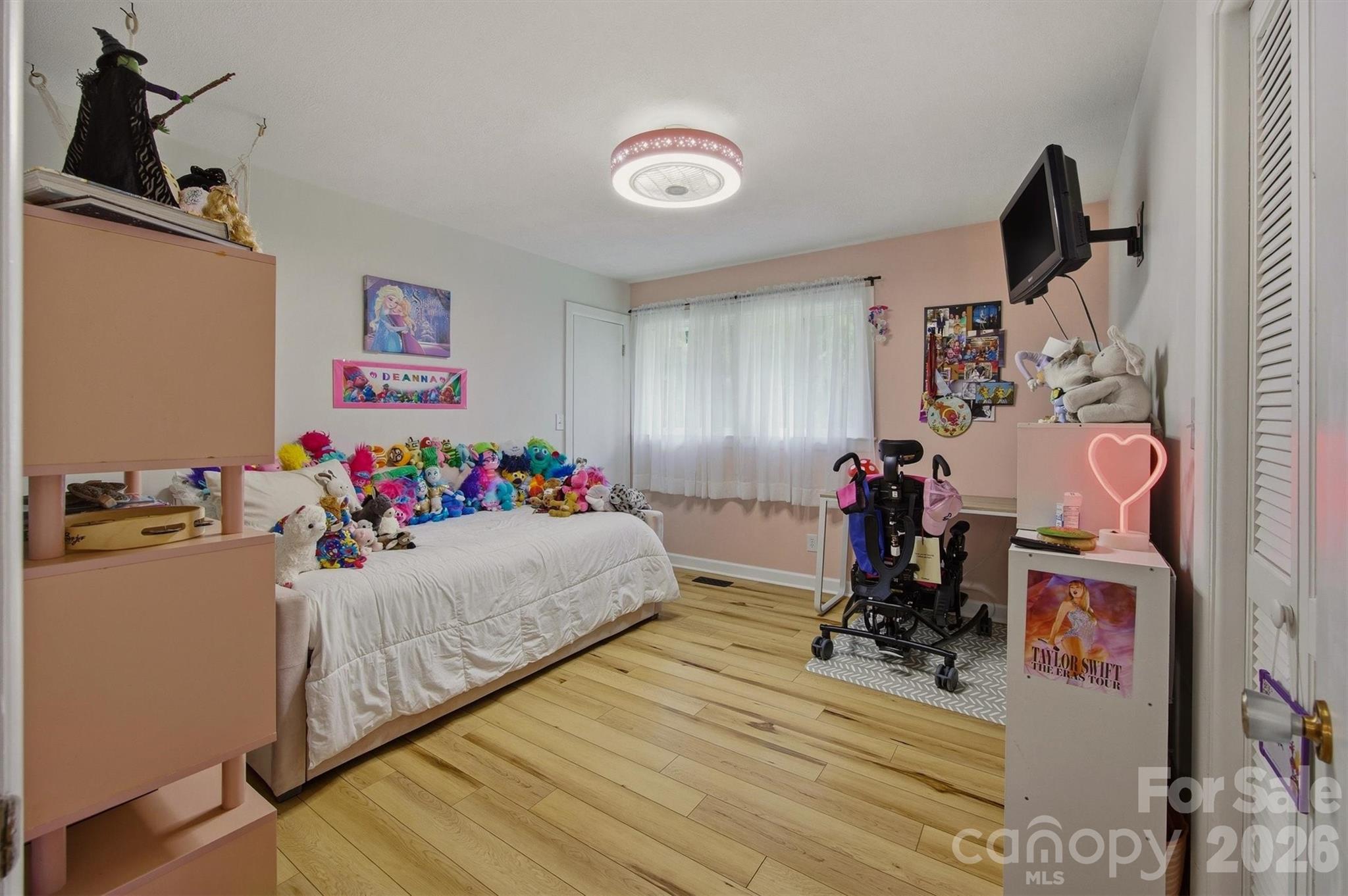 360 Johnson Caldwell Road — Boomer