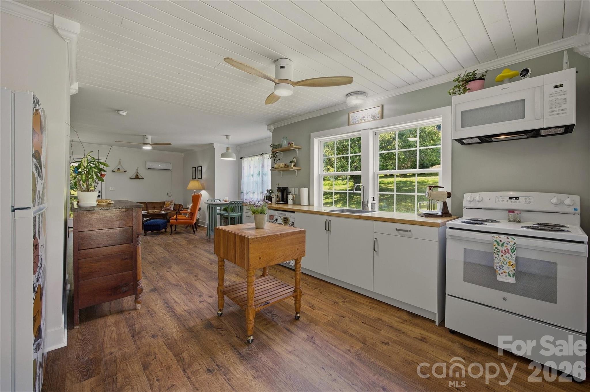 360 Johnson Caldwell Road — Boomer