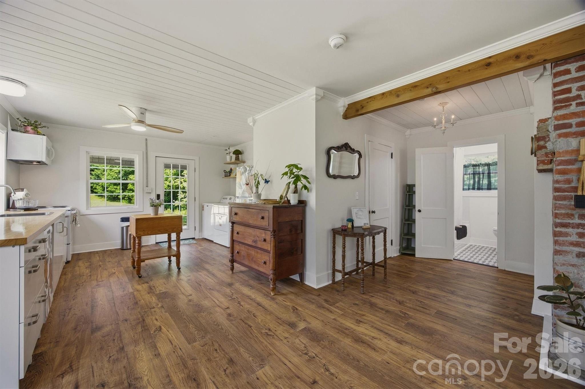 360 Johnson Caldwell Road — Boomer