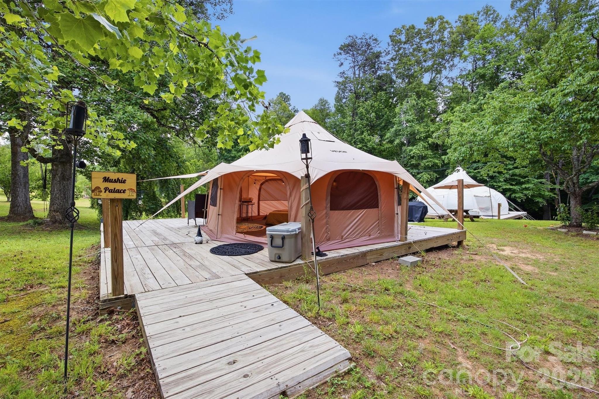360 Johnson Caldwell Road — Boomer