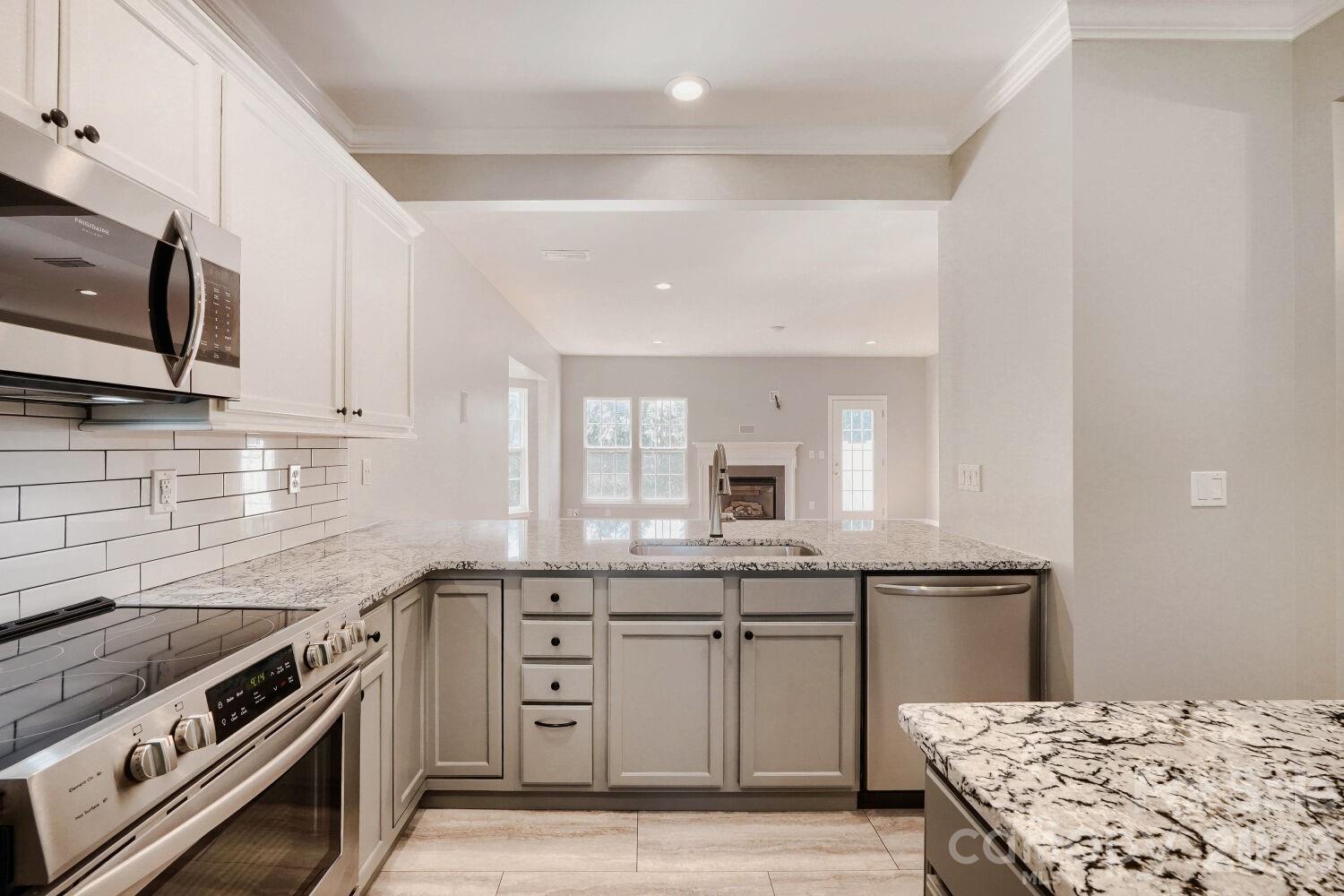 11405 Destin Lane — Charlotte