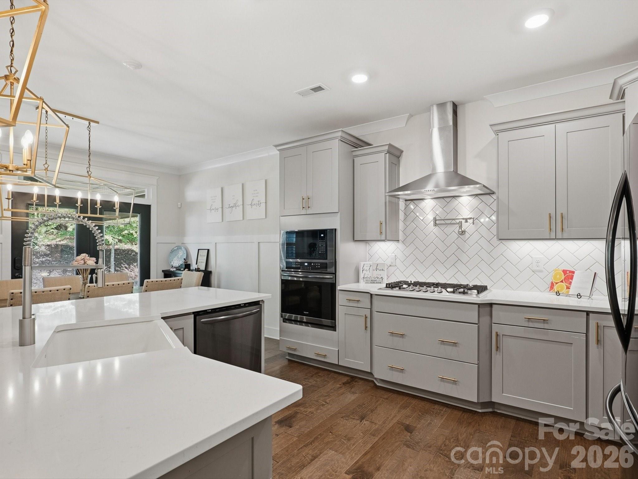 1112 Baldwin Drive — Lancaster