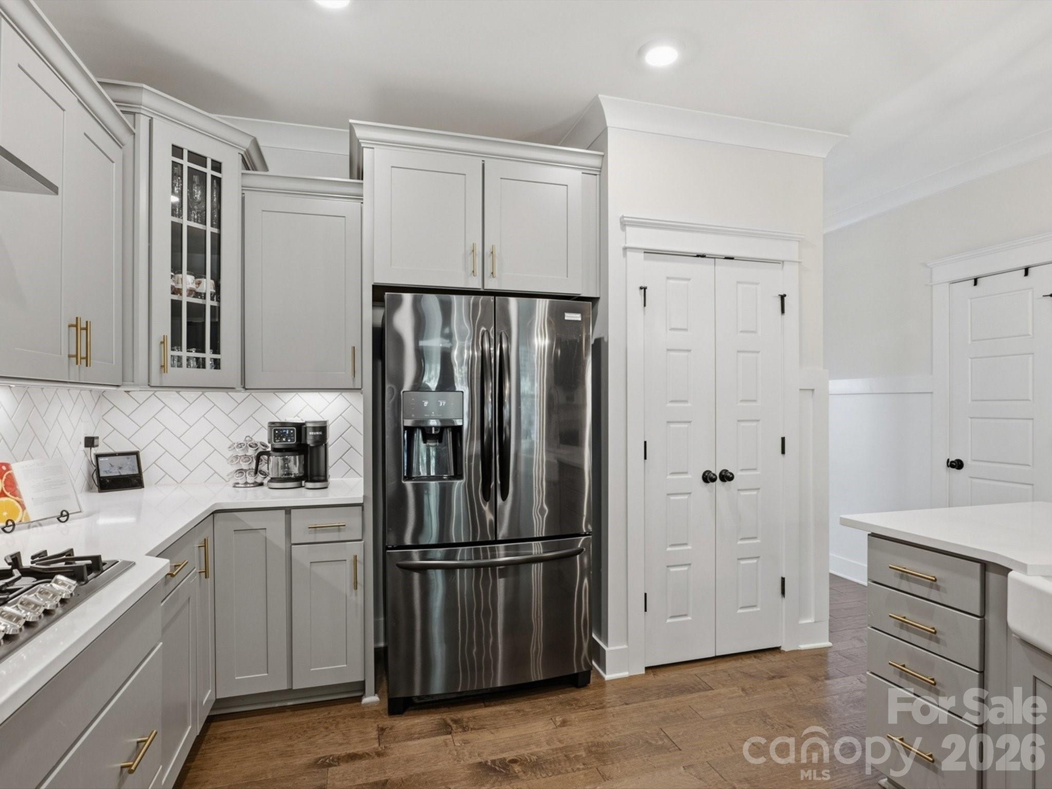 1112 Baldwin Drive — Lancaster