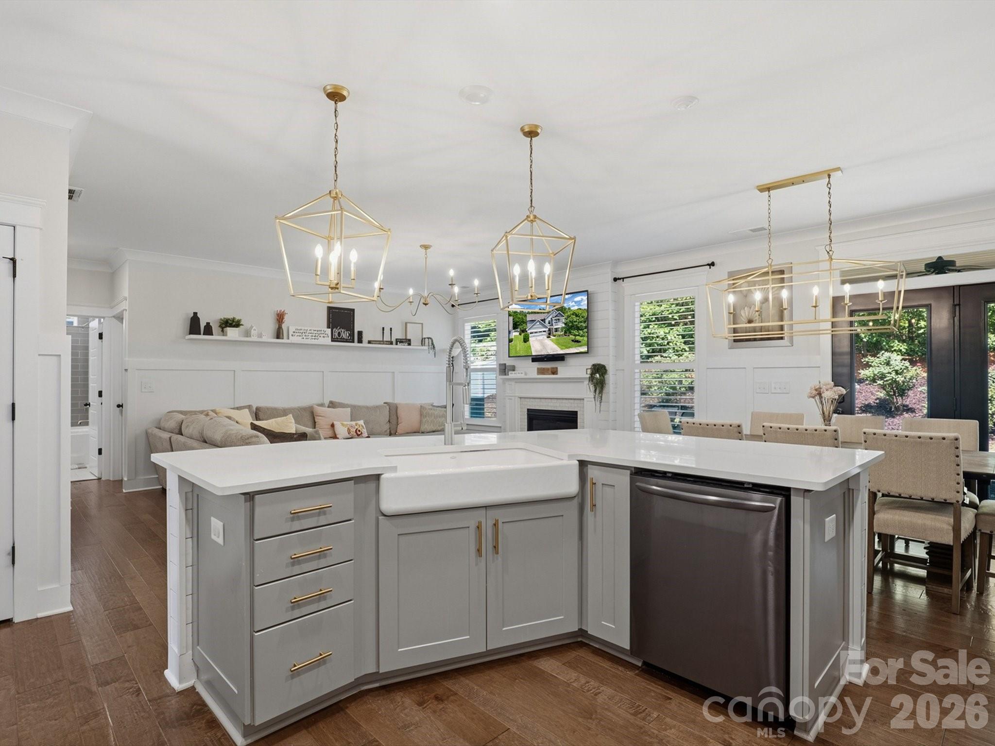 1112 Baldwin Drive — Lancaster