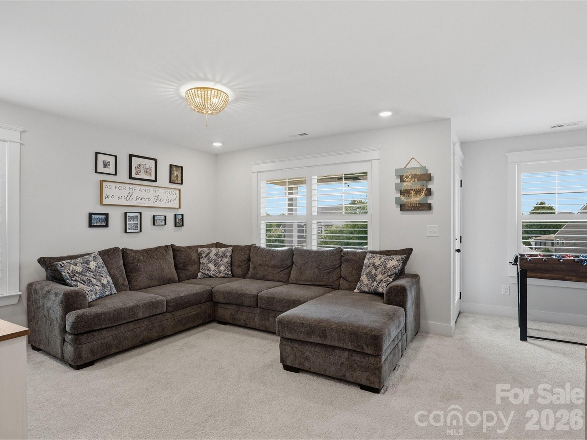 1112 Baldwin Drive — Lancaster