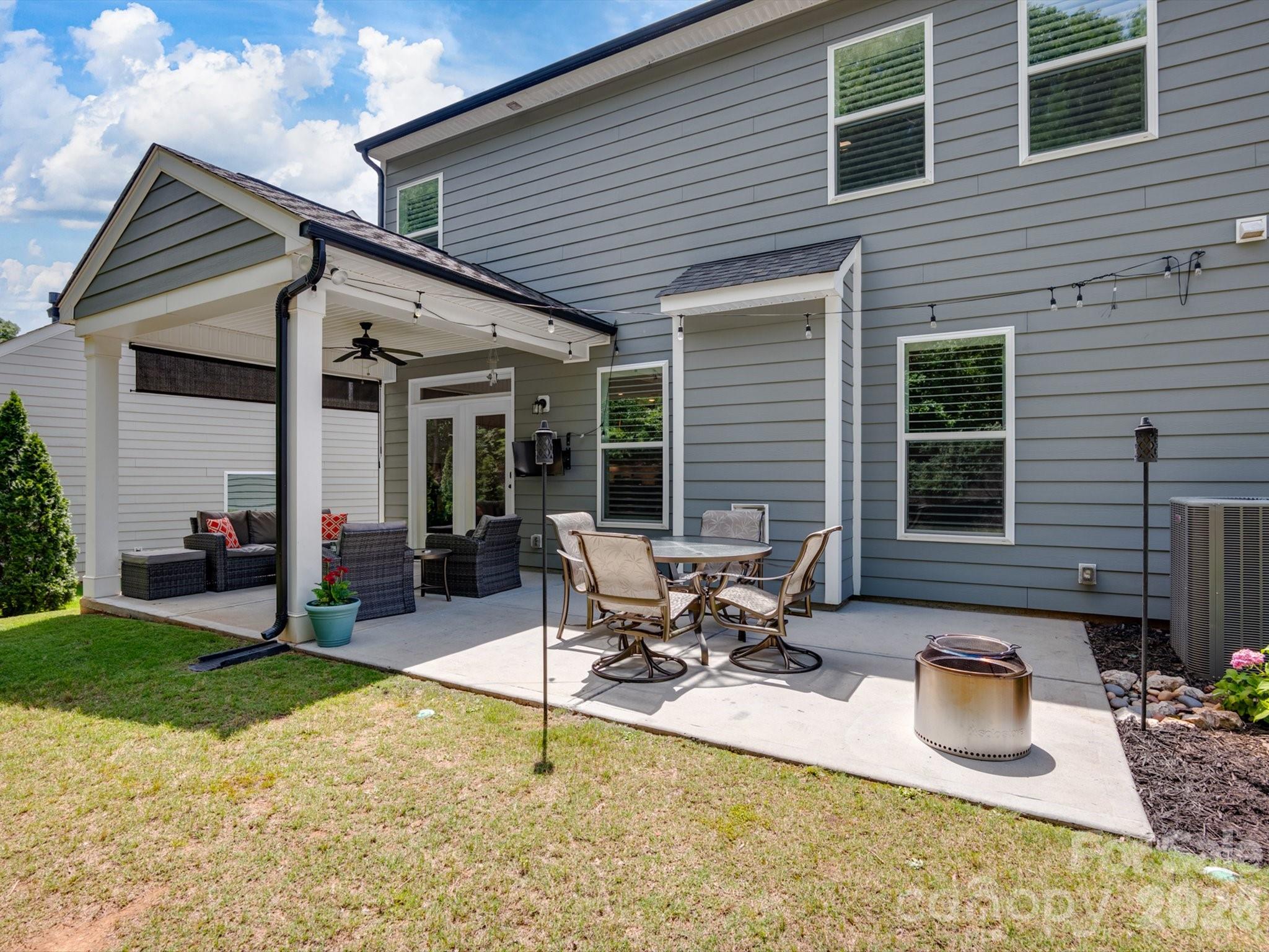 1112 Baldwin Drive — Lancaster
