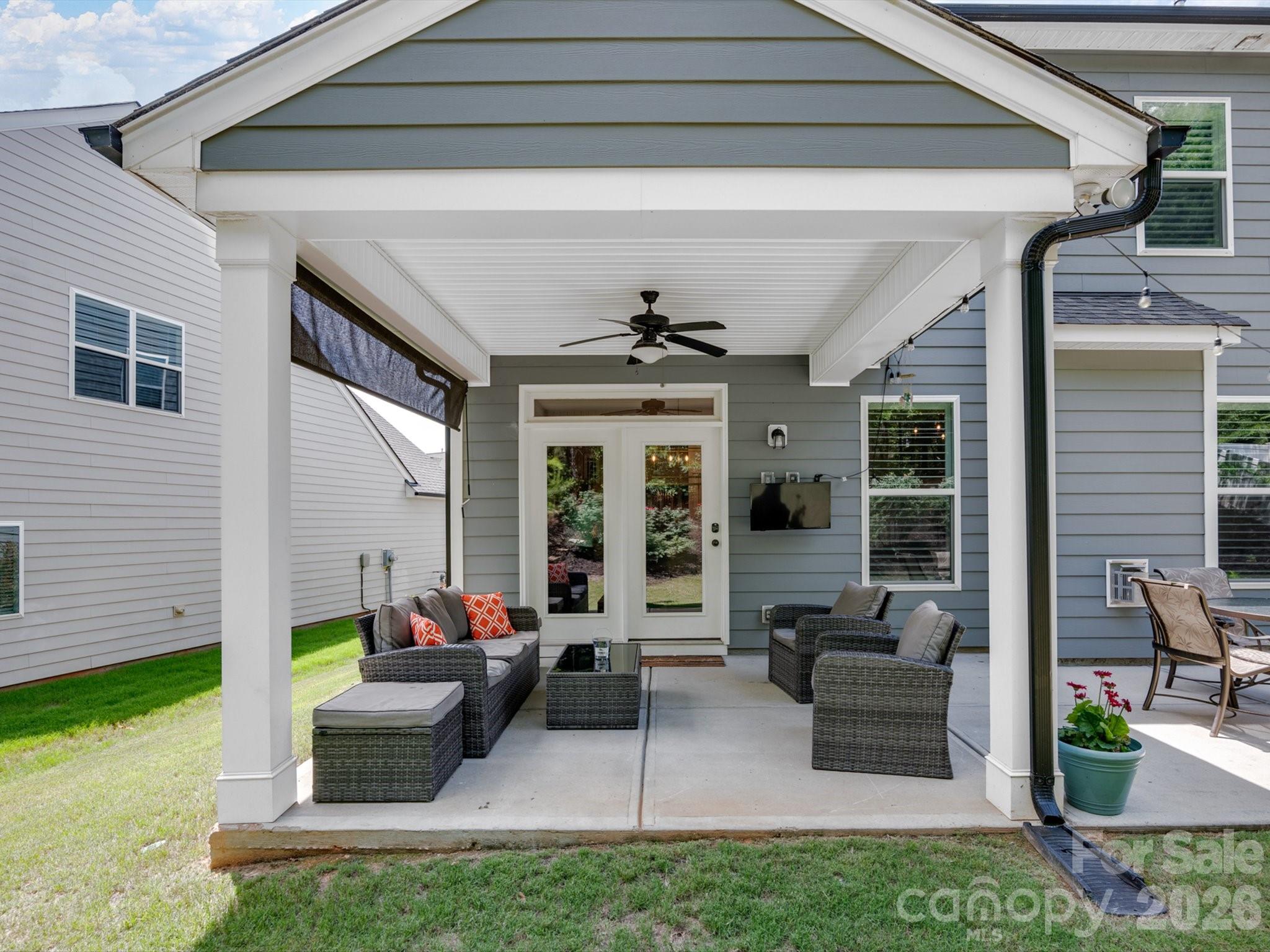 1112 Baldwin Drive — Lancaster