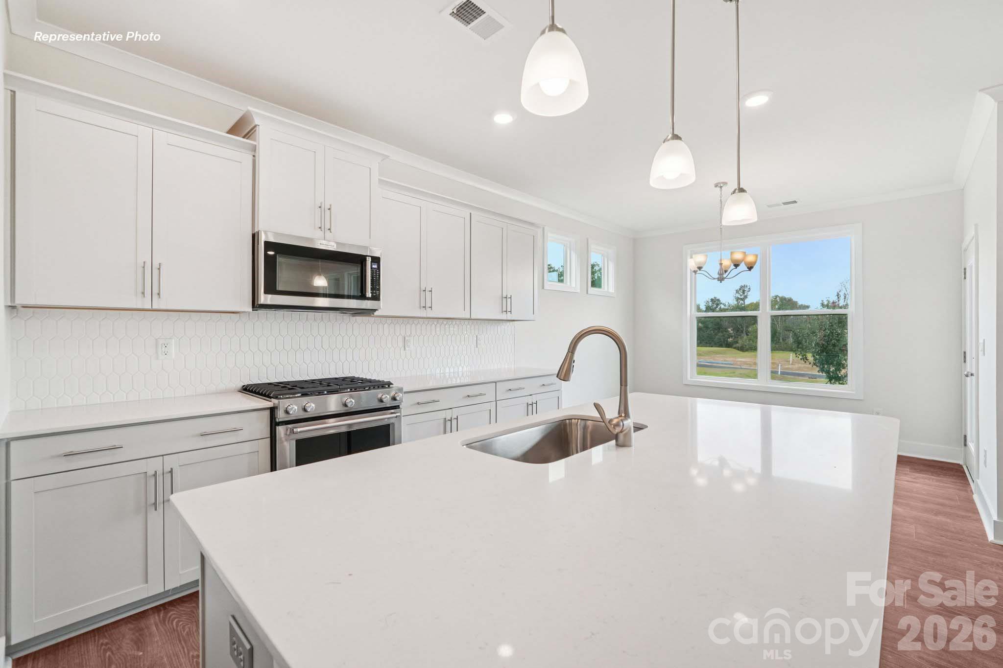 3229 Oberon Street — York