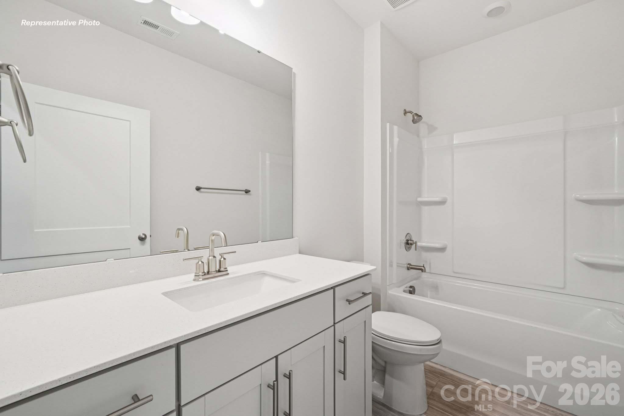 3229 Oberon Street — York
