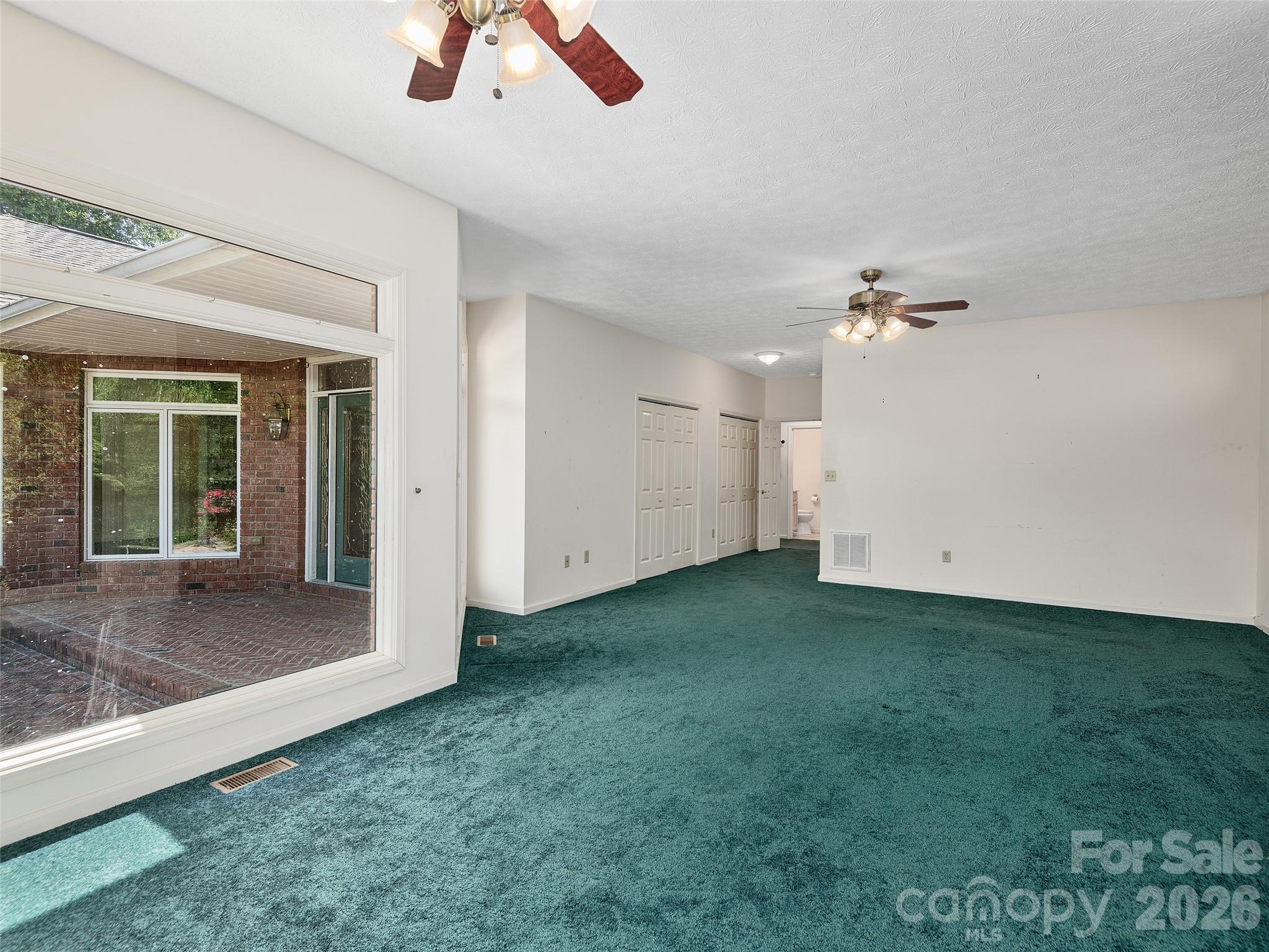 39 Beaumont Drive — Hendersonville